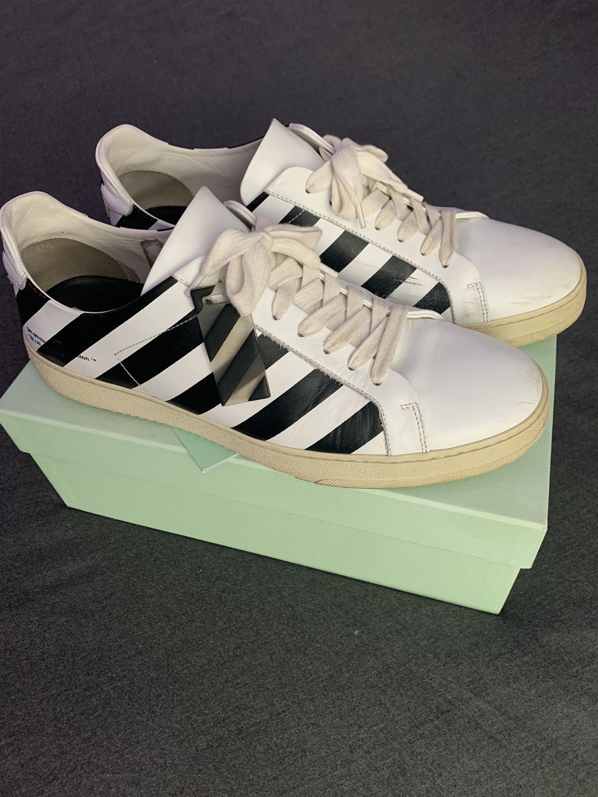 Off-White Off White Leather Striped Sneakers Size US 11 / EU 44 - 1 Thumbnail