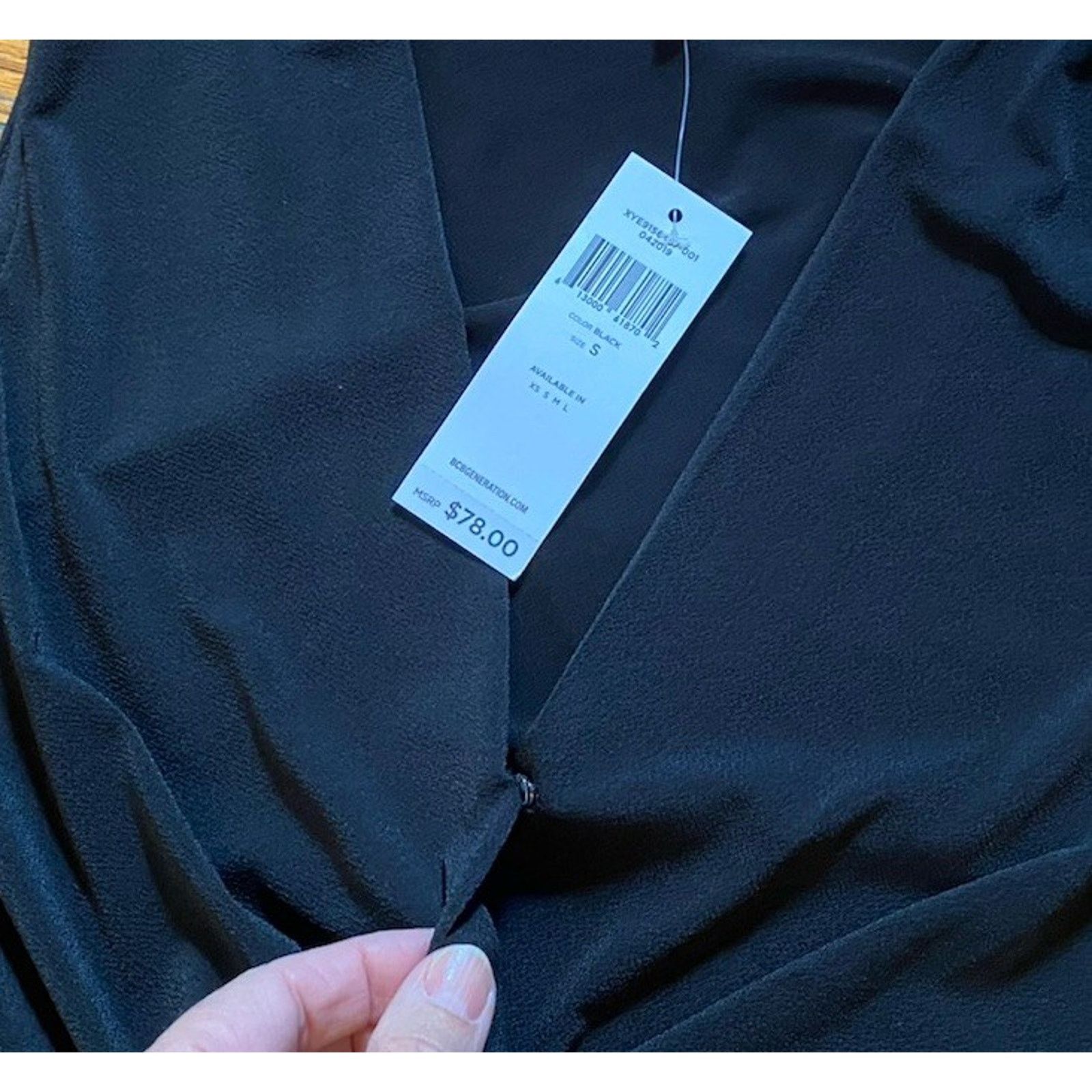 BCBGeneration BCBG ENERATION Women's Black V-neck Shorts Jumpsuits S $78 Size 28" / US 6 / IT 42 - 5 Thumbnail