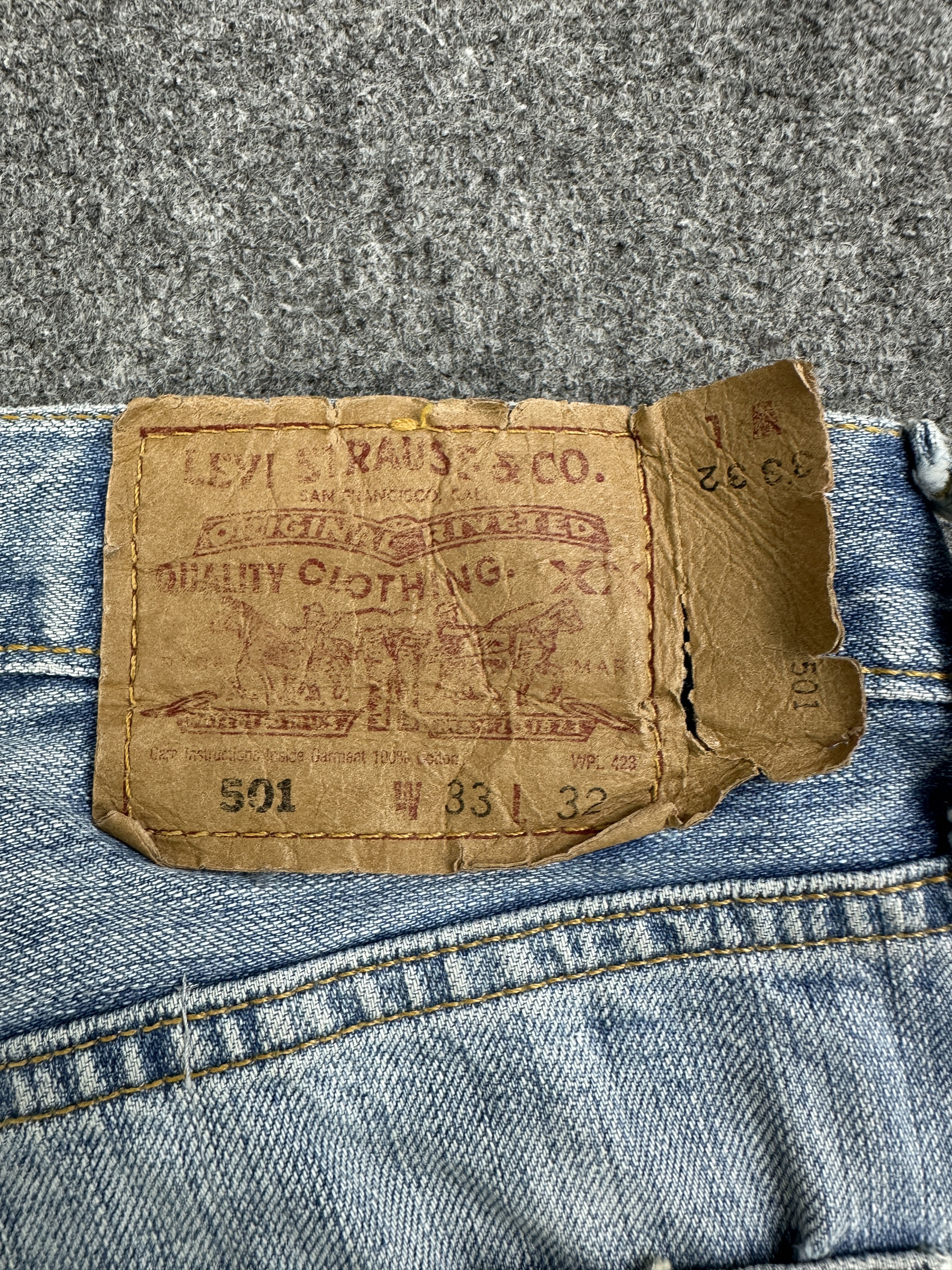 Levi's Vintage Distressed Levis 501 Faded Blue Jeans 32x32 S0046 Size US 32 / EU 48 - 5 Thumbnail
