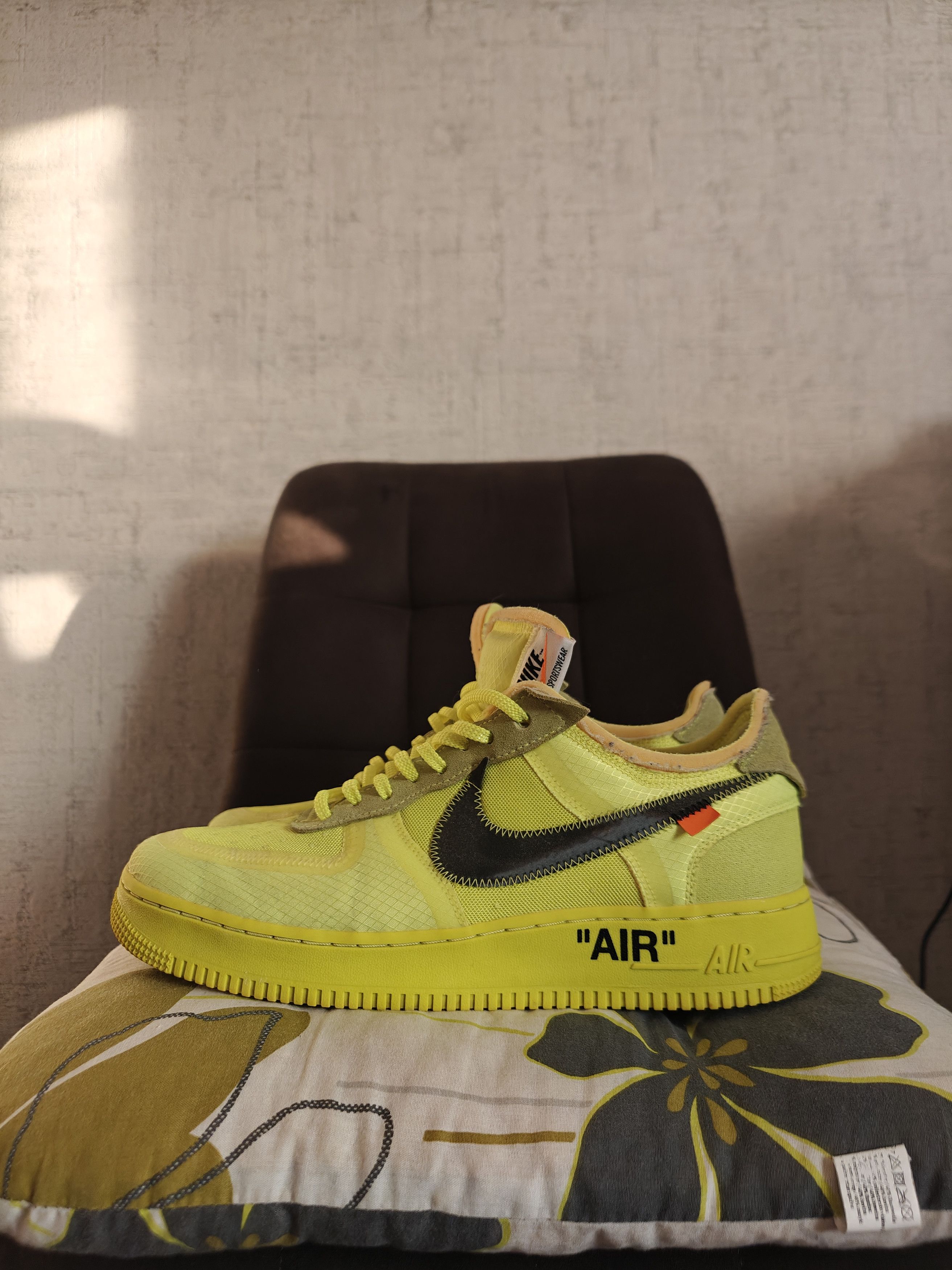 Nike × Off-White Nike x Off White Air Force 1 Volt Size US 11.5 / EU 44-45 - 3 Thumbnail