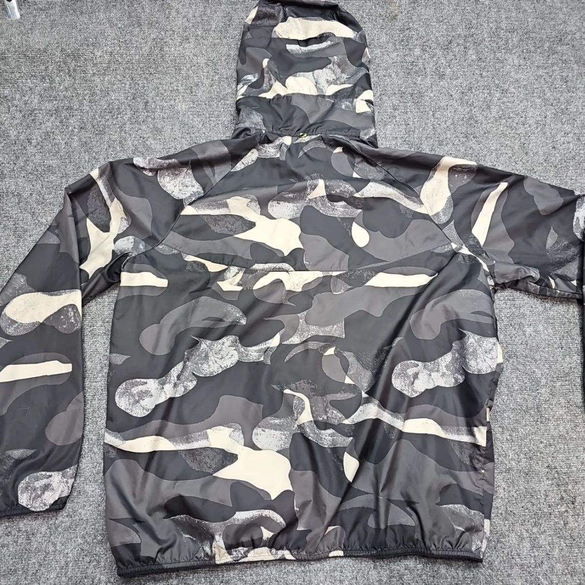 Nike Nike Hoodie Windbreaker Black Camo Men 2XL Full Zip w/ Pockets Full Zip Windbreaker Nike NT / F Fullzip Mens Jacket Regular 2XL Black Camo Size US XXL / EU 58 / 5 - 7 Thumbnail