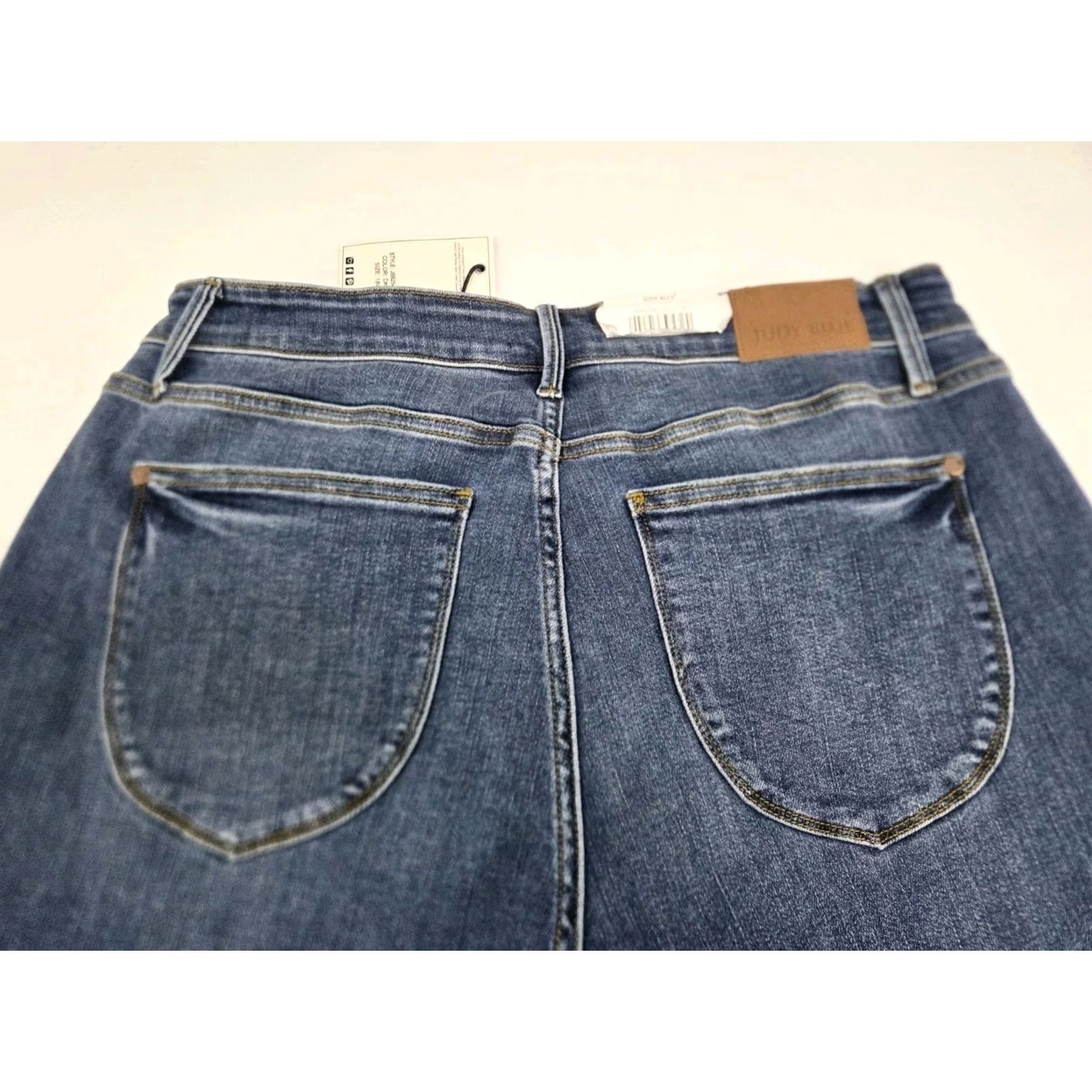 Vintage VINTAGE NWT Judy Blue Womens High Waist Reg Curvy Slim Fit Jeans 18W Blue Denim 5-Pocket Slimming Stretch Machine Washable Plus Size Womens Jeans Size 40" / US 18 - 4 Thumbnail