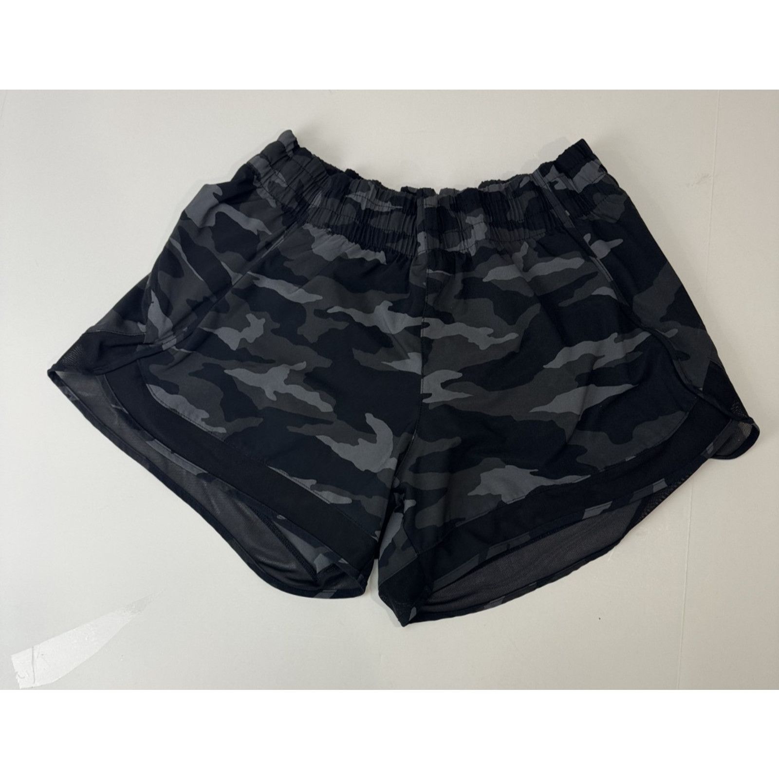 Athleta Athleta Printed Mesh Racer Run 4" Shorts Sheer Trim XS Size 26" / US 2 / IT 38 - 1 Thumbnail