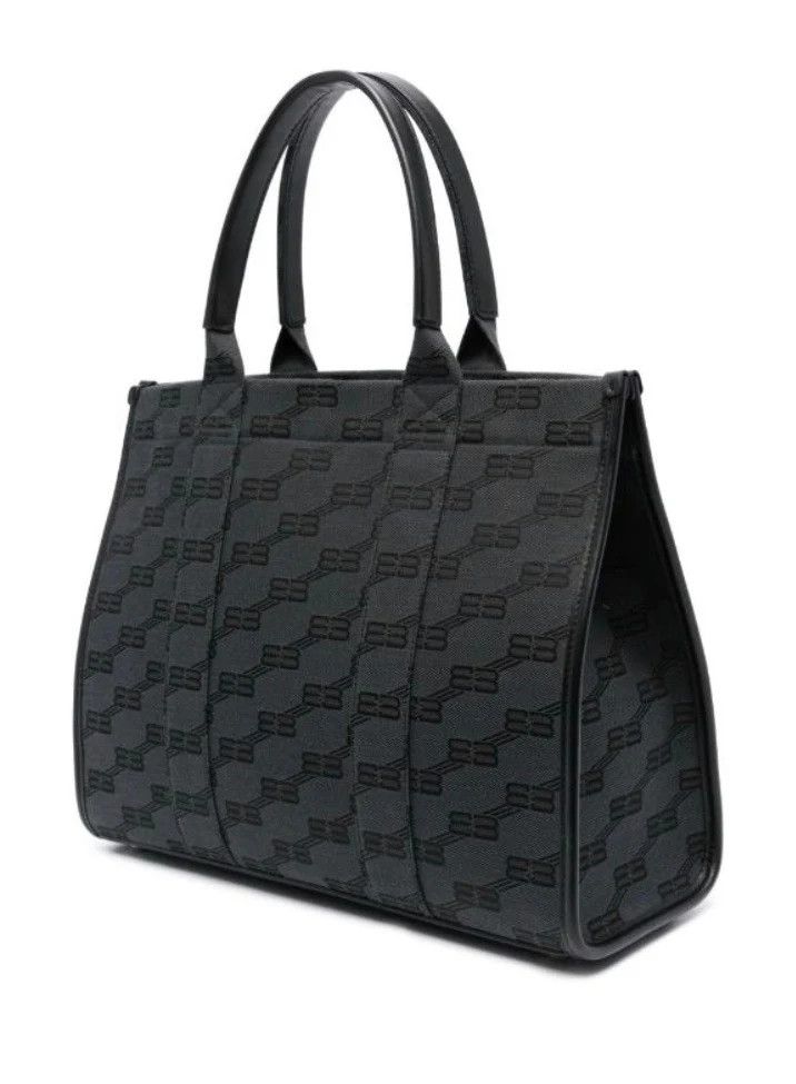 Balenciaga o1srvl11e1124 Size: OS / Hardware 2.0 Medium Tote Bag Size ONE SIZE - 5 Thumbnail
