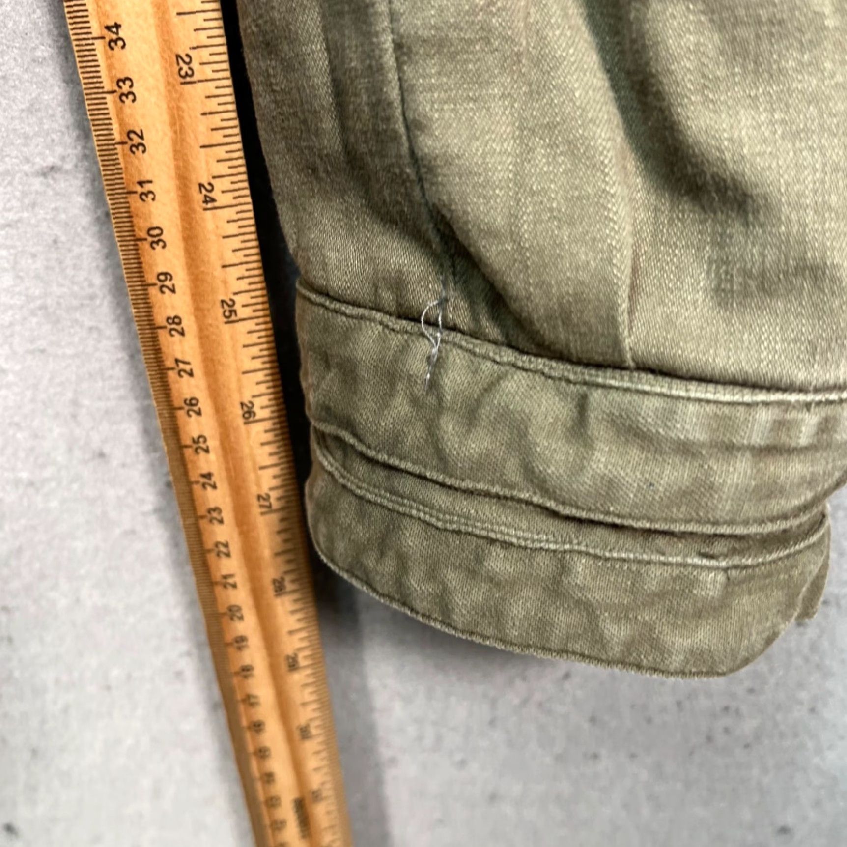 Stella McCartney Stella McCartney Olive Green Adjustable Cuff Tapered Leg Pants Womens 40 Green Chino Pockets Slim Fit/Flat Front 28in Inseam Spring Fall VINTAGE: No Size 27" / US 4 / IT 40 - 5 Thumbnail
