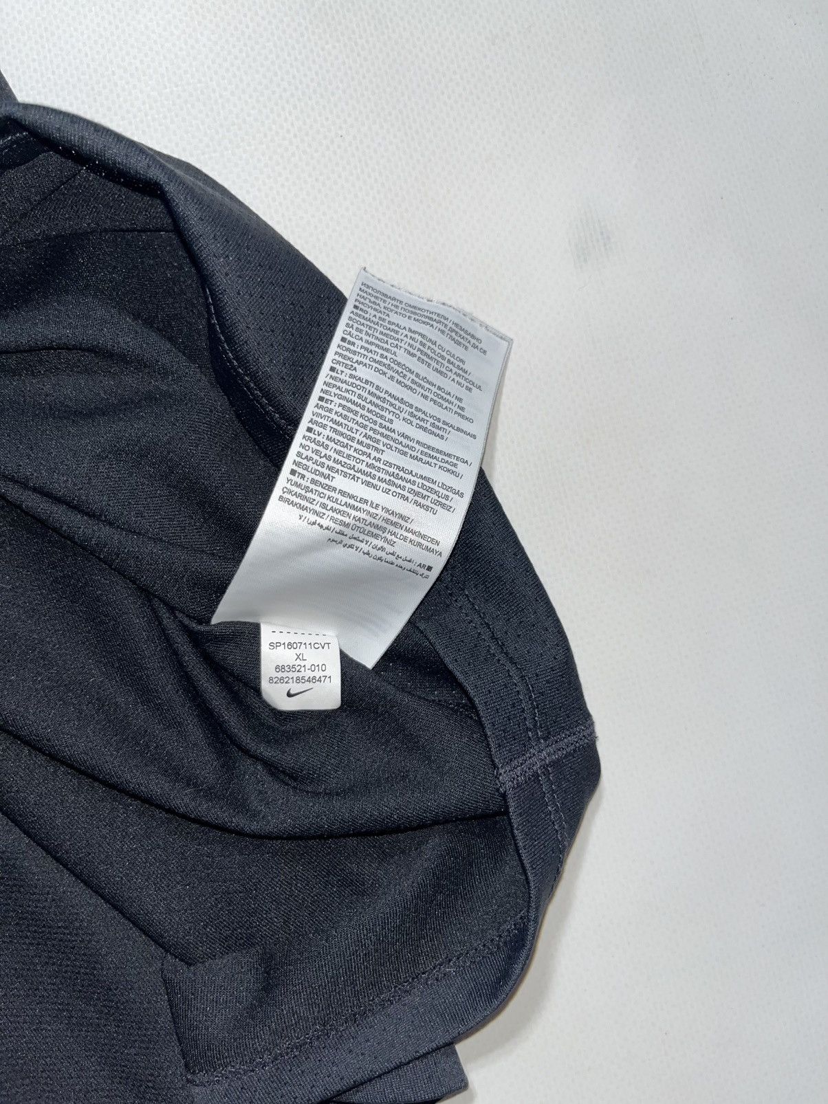 Nike Nike Running DRI-FIT CONTOUR longsleeve Size US XL / EU 56 / 4 - 5 Thumbnail