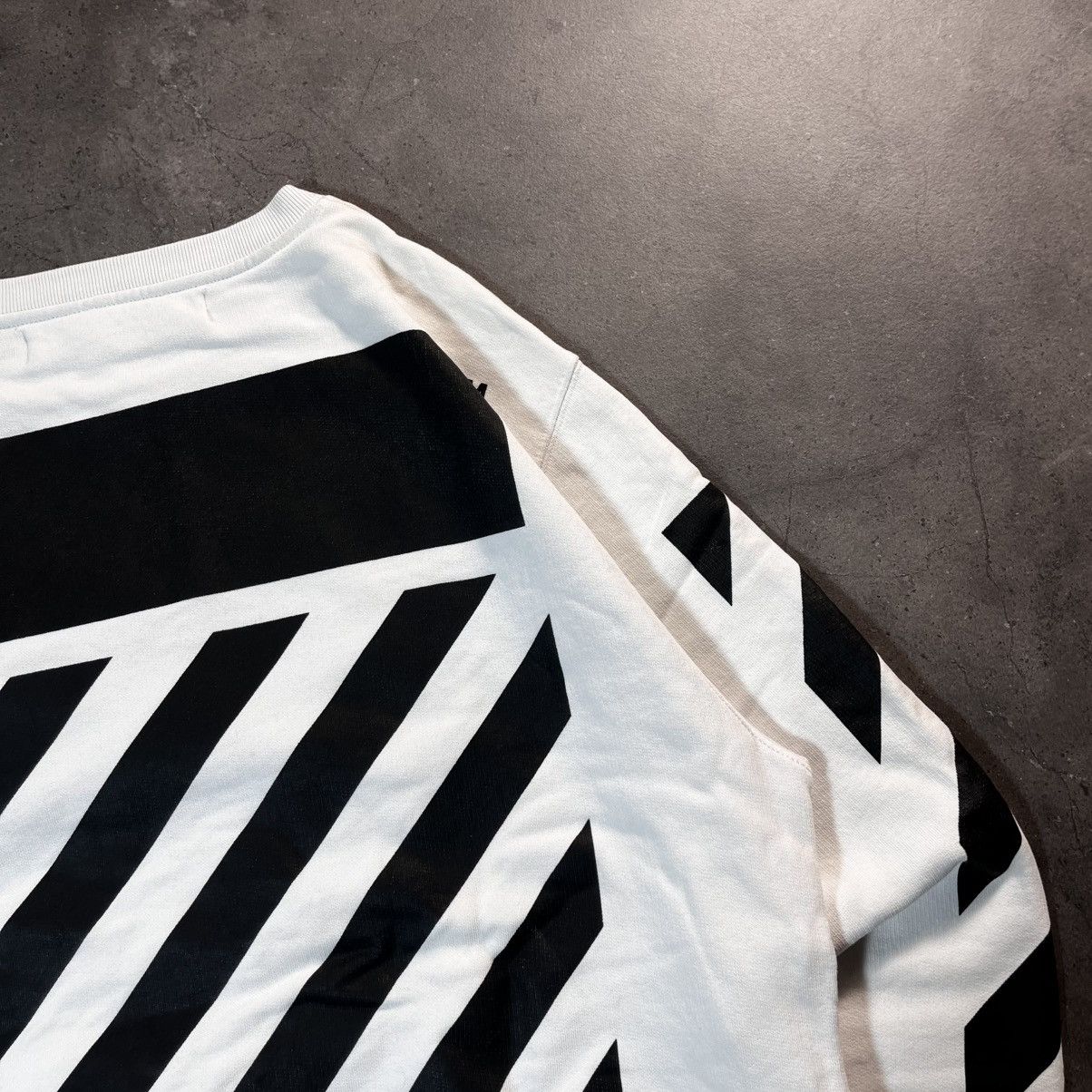 Off-White Off White Virgil Abloh Diagonals Caravaggio Crewneck Sweat Size US XL / EU 56 / 4 - 14 Thumbnail