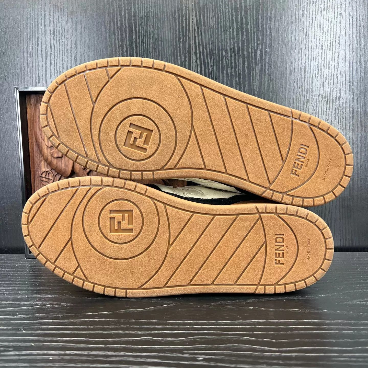 Fendi Fendi Match Black & White 42 Size US 9 / EU 42 - 6 Thumbnail
