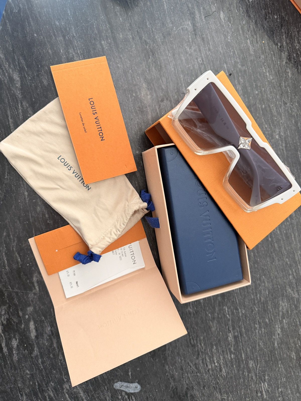 Louis Vuitton Louis Vuitton White cyclone Sunglasses E Size ONE SIZE - 6 Thumbnail