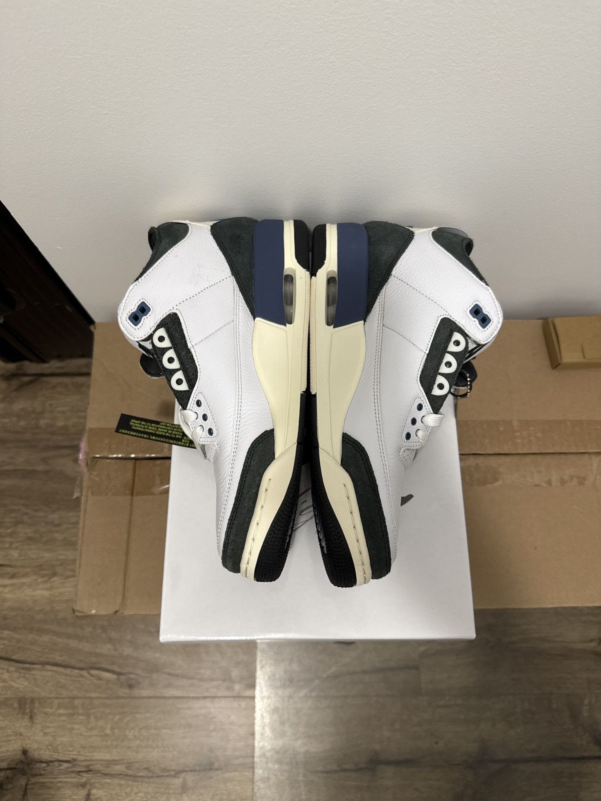 Jordan Brand Air Jordan 3 Retro 3 OG SP A Ma Maniére Diffused Blue Size US 10 / EU 43 - 3 Thumbnail