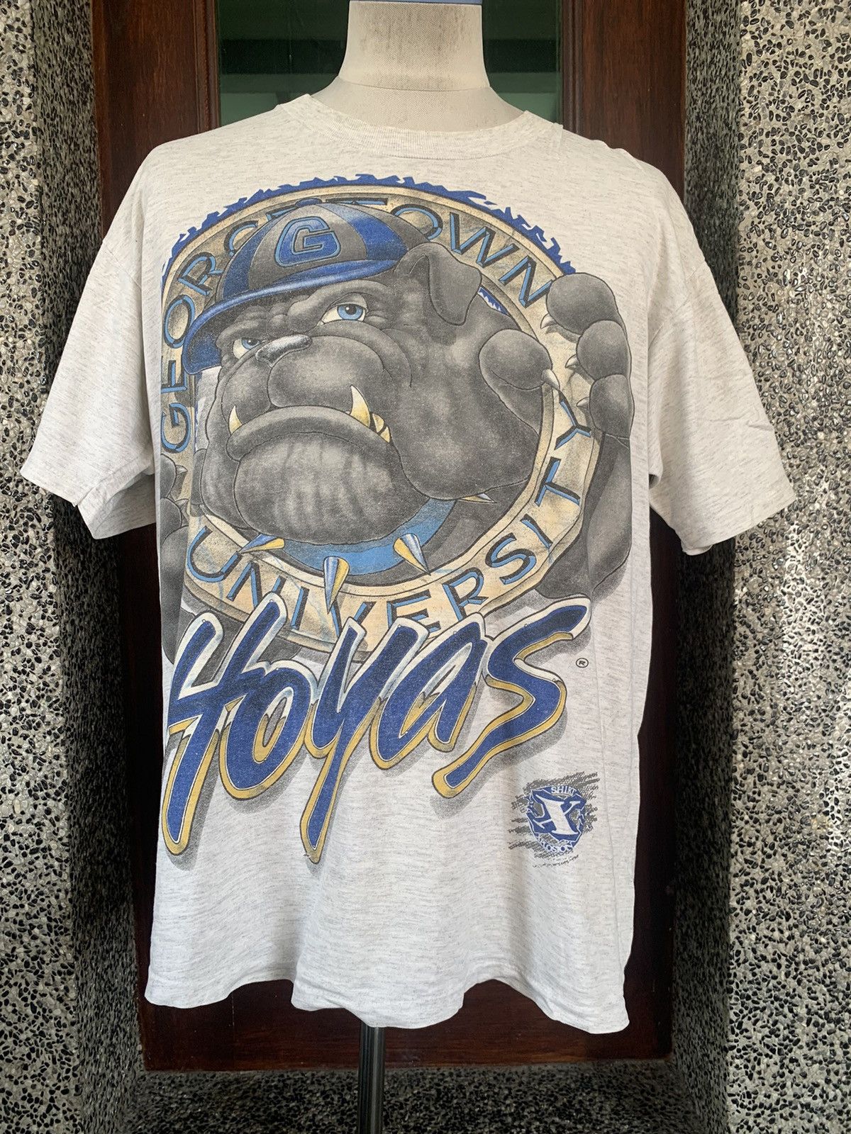Vintage Vintage 90s University Of Georgetown Hoyas T shirt Size US L / EU 52-54 / 3 - 1 Thumbnail