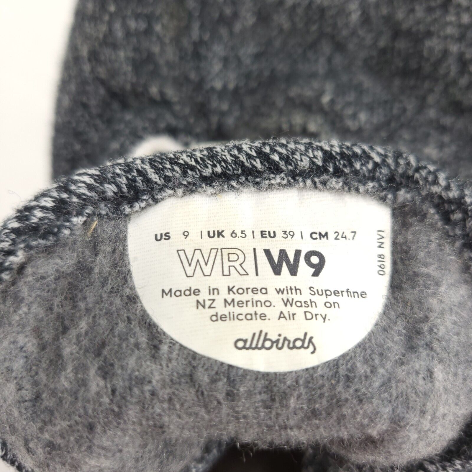 Allbirds Allbirds Wool Runner Athletic Shoe Womens Size 9 Gray White Size US 9 / IT 39 - 7 Thumbnail
