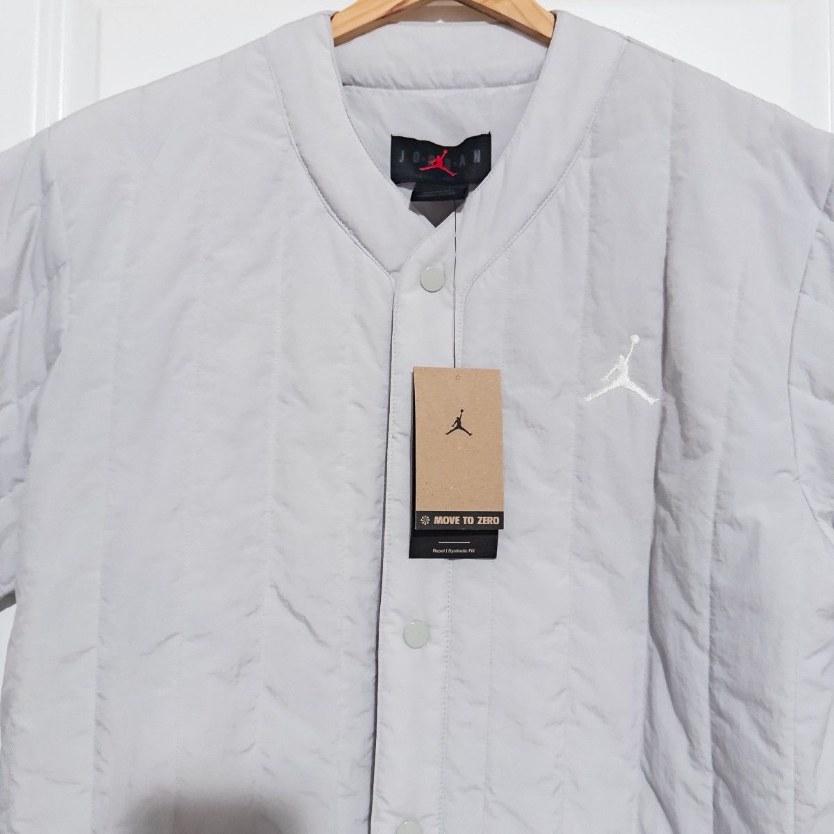 Jordan Brand BRAND NEW WITH TAG FLIGHT HERITAGE BASEBALL TOP LIGHT SILVER Size US L / EU 52-54 / 3 - 2 Thumbnail