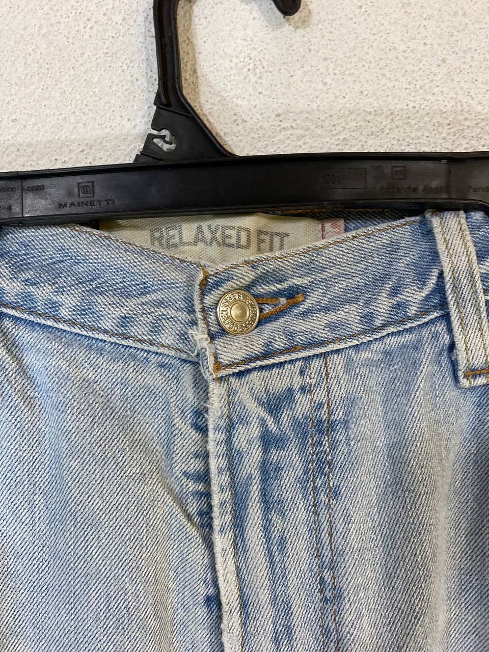 Levi's vintage levis 550 relaxed fit distressed denim Size US 39 - 9 Thumbnail