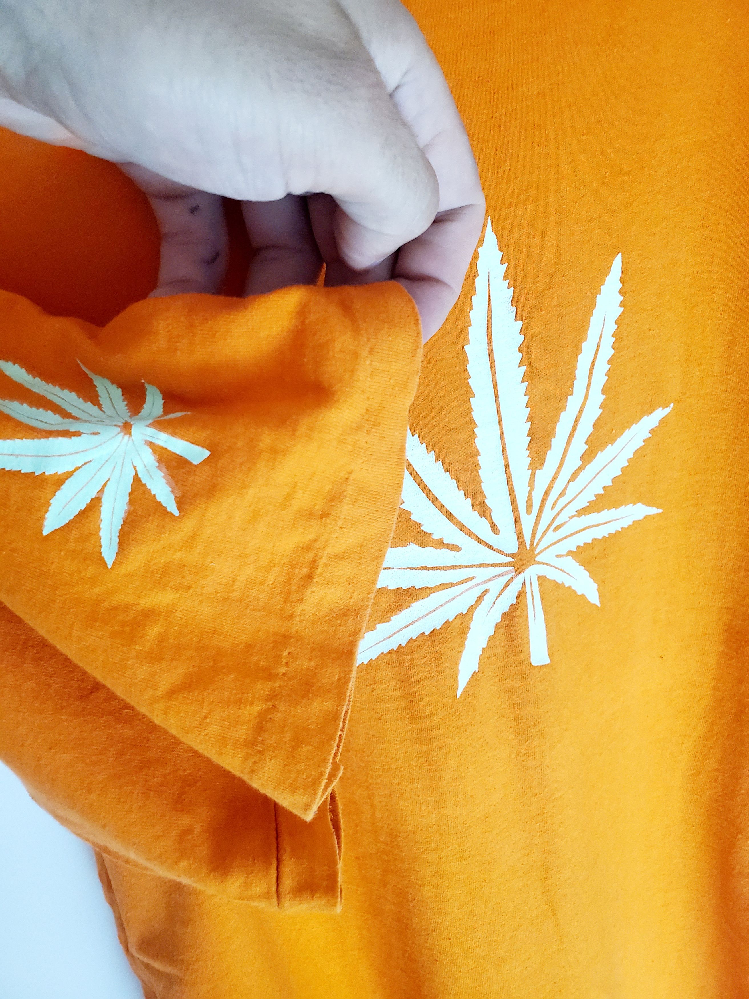 Y2K Marijuana Vintage 90s t shirt ganja printed Size L