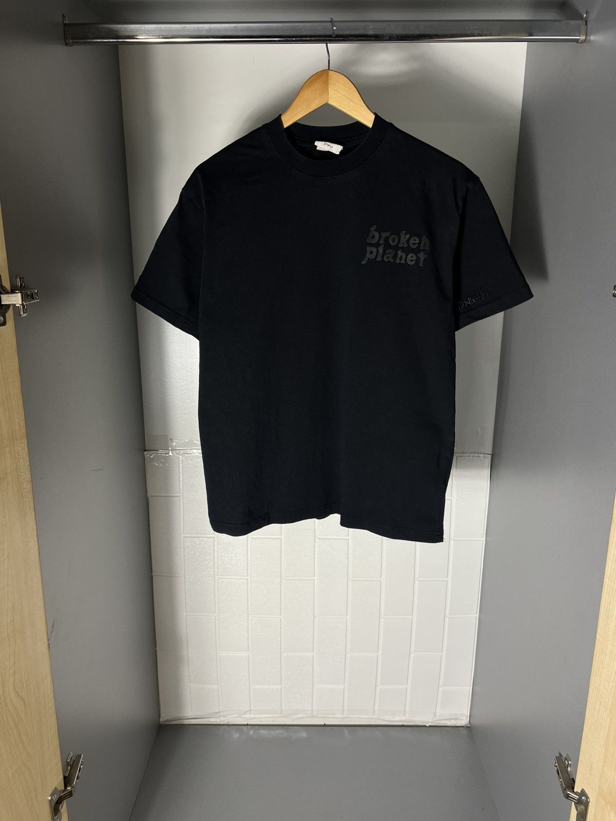 Broken Planet VINTAGE BROKEN PLANET CLASSIC DESIGNER T-SHIRT CASUAL Y2K Size US S / EU 44-46 / 1 - 1 Thumbnail