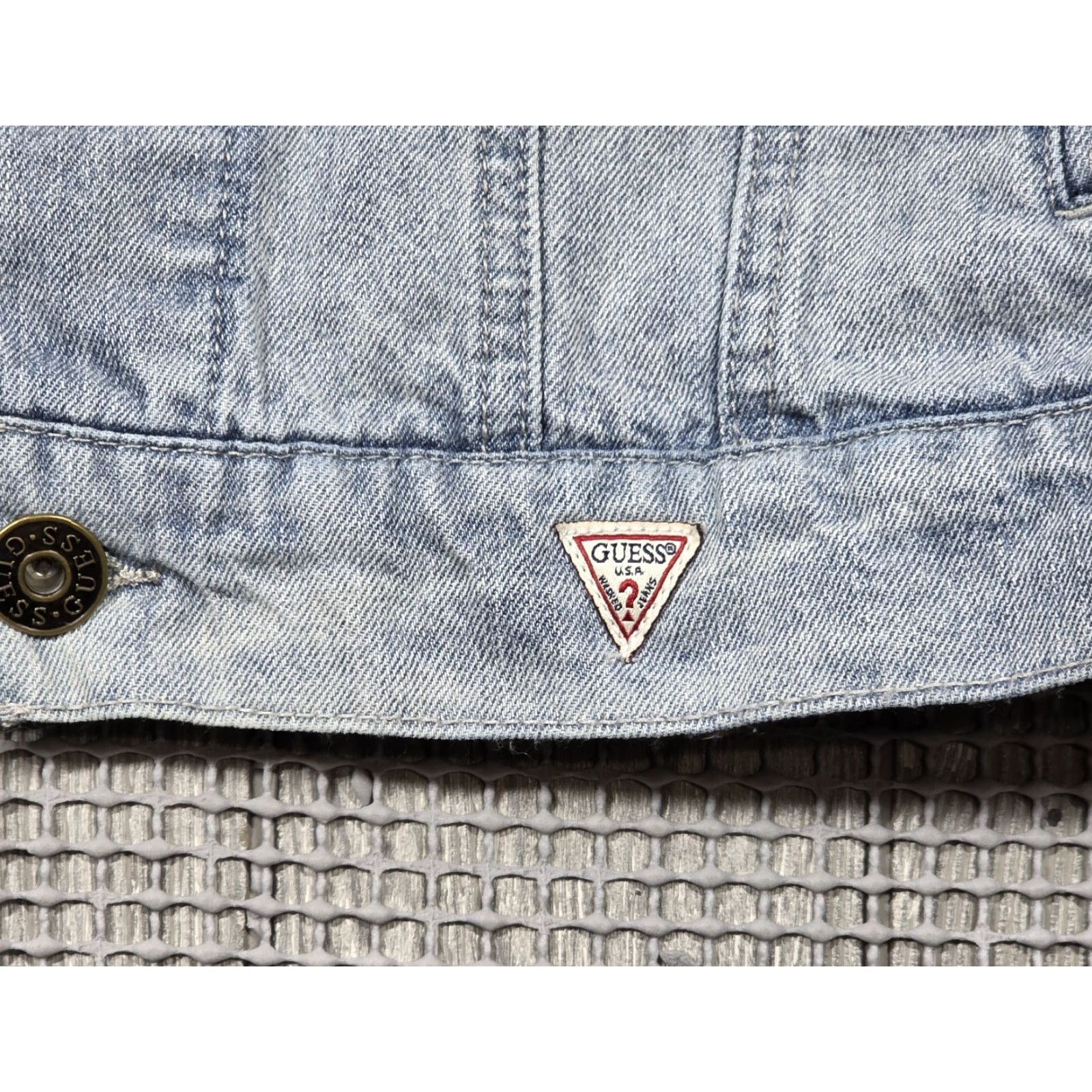 Guess GUESS Trucker Jacket Mens S Blue Denim Distressed Fade Cotton Jacket, 90s y2k, Los Angeles, Jean, Button, Logo, Embroidered, Pockets, Casual Menswear Size US 29 - 6 Thumbnail