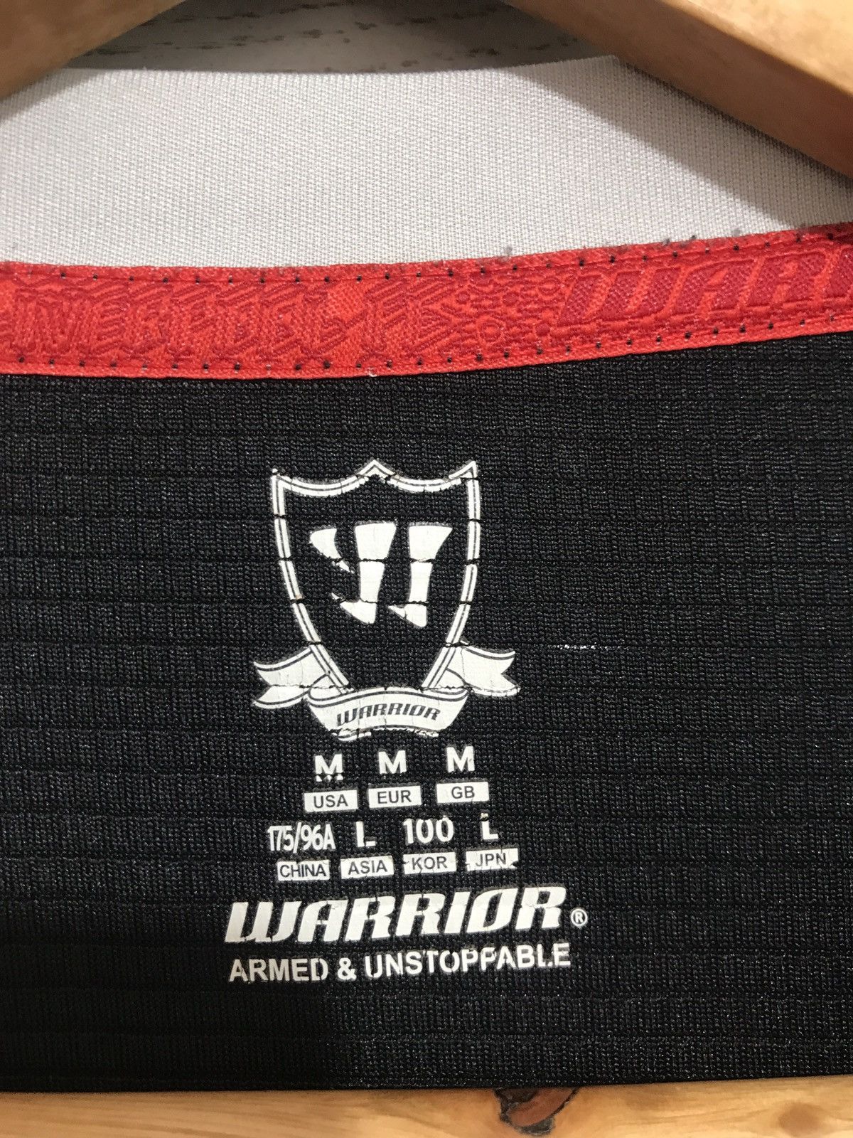 Warrior Liverpool 2014-2015 Soccer Jersey Football Kit Shirt Size M Size US M / EU 48-50 / 2 - 8 Thumbnail