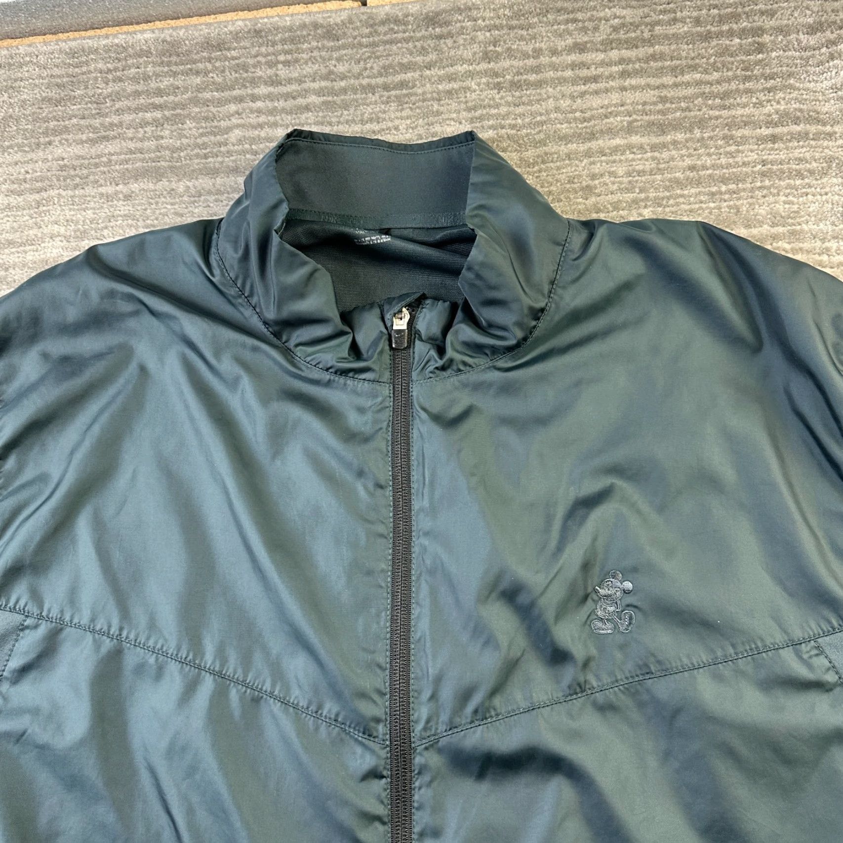 Nike VINTAGE Nike Disney Jacket Mens 2XL Green Full Zip Windbreaker Size US XXL / EU 58 / 5 - 3 Thumbnail