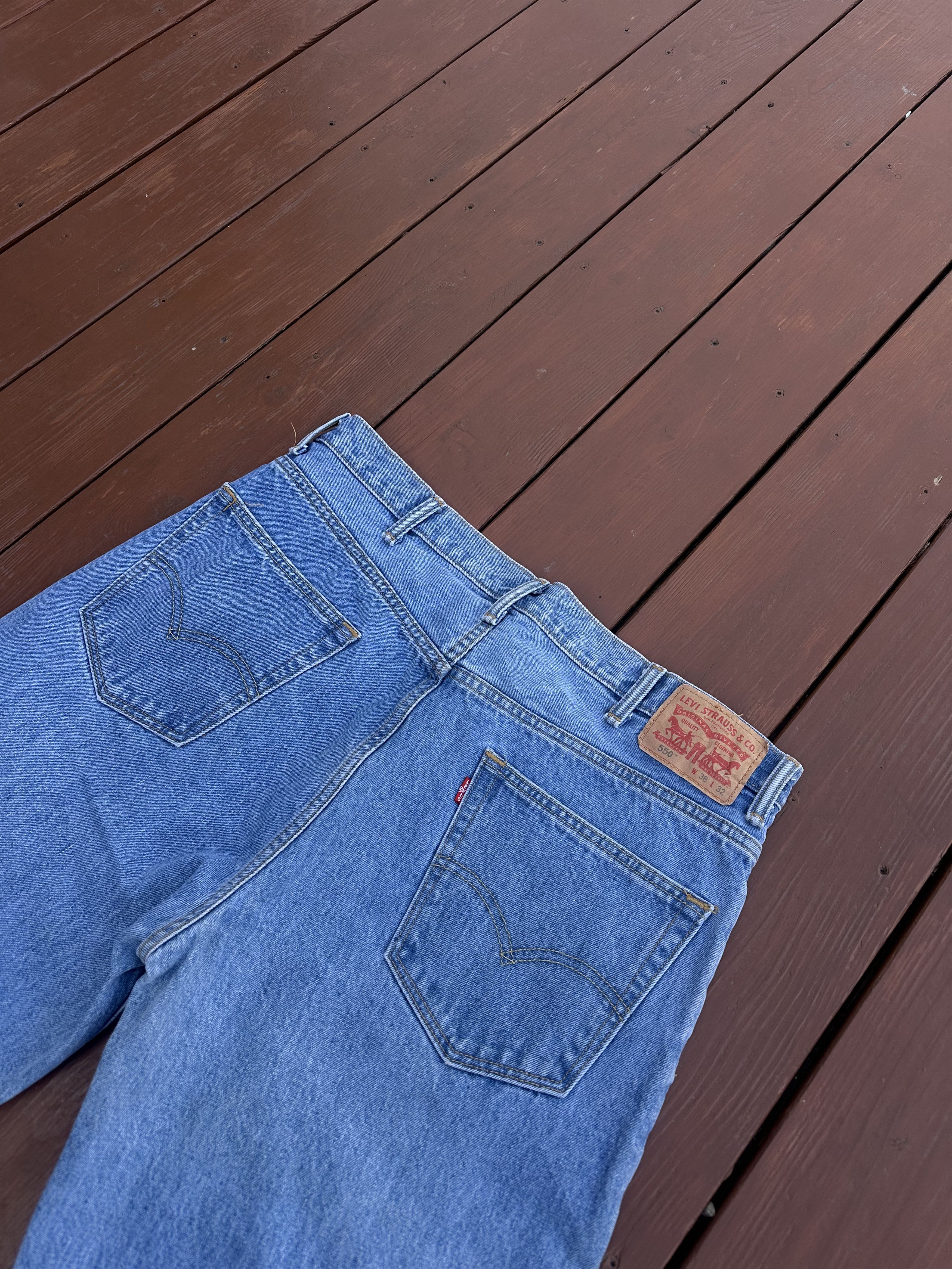 Levi's × Vintage Men’s Vintage Blue Jeans Levi’s 550 Size:38/32 Size US 38 / EU 54 - 16 Thumbnail