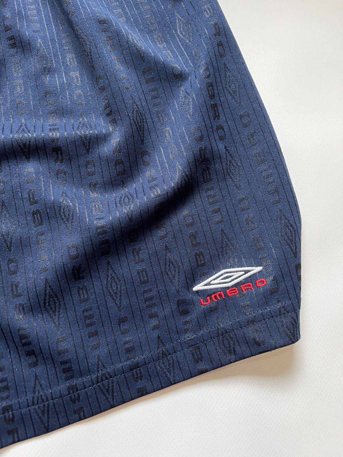 Umbro Vintage Umbro Blue Athletic Shorts Size US 34 / EU 50 - 2 Thumbnail