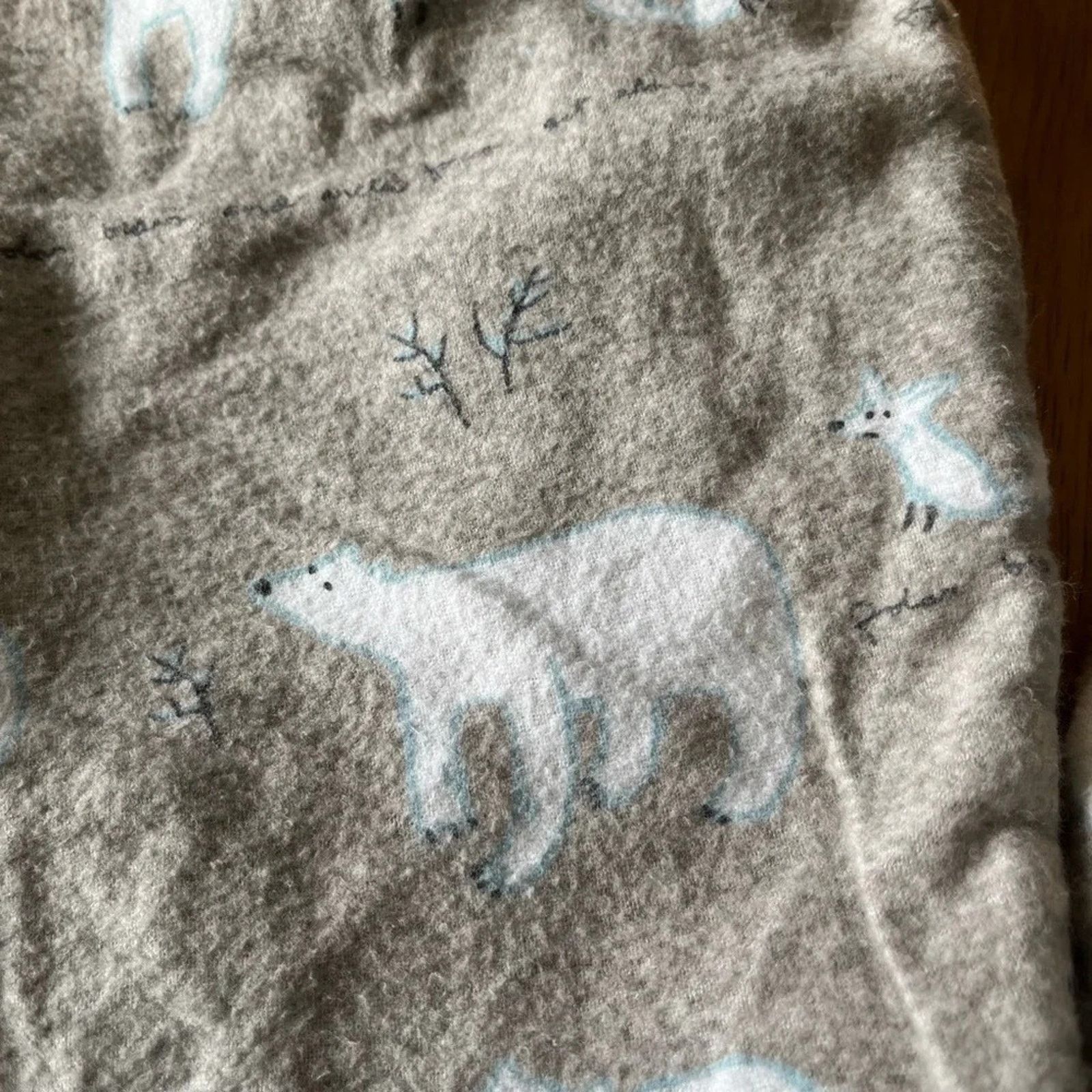 The Unbranded Brand MunkiMunki grey flannel polar bear print pajama set, size Lg Size L / US 10 / IT 46 - 7 Thumbnail
