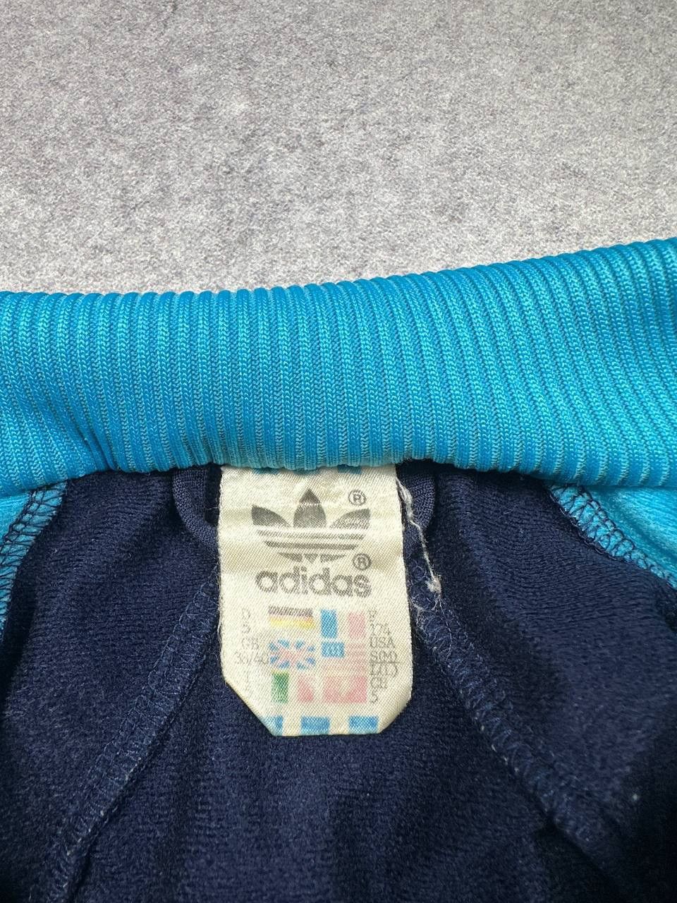 Adidas Vintage Adidas Track Jacket, Size M – Classic 90s Sportswear Size US M / EU 48-50 / 2 - 4 Thumbnail