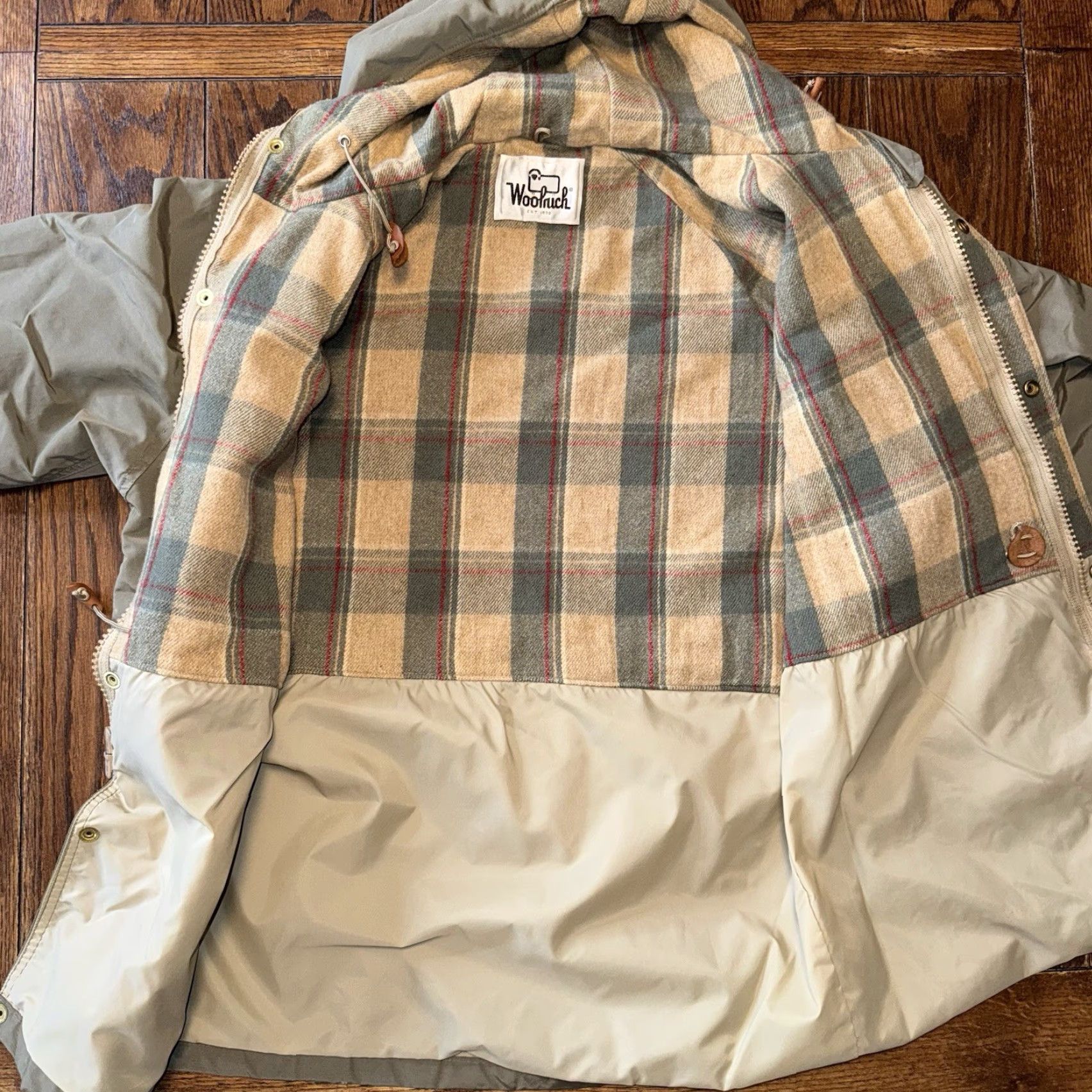 Vintage VINTAGE Woolrich Chore Field Jacket Hooded Wool Lined Zip Mens XL Green Parka 90s Outdoor USA Pattern Plaid Full Zip Button-Down Collar XLC Size US XL / EU 56 / 4 - 5 Thumbnail