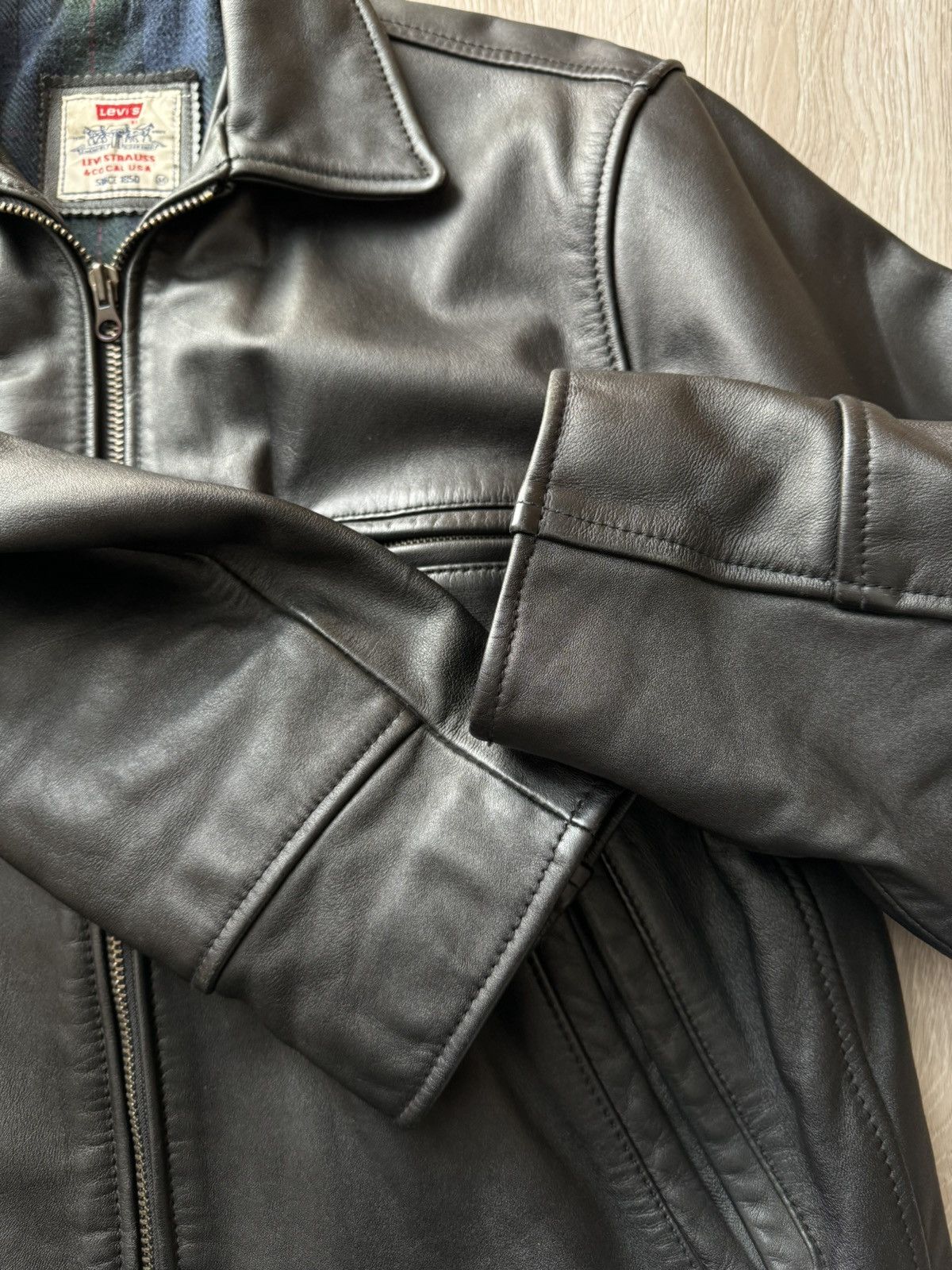 Levi's VINTAGE 90s LEVIS HEAVY LEATHER JACKET Size US M / EU 48-50 / 2 - 4 Thumbnail
