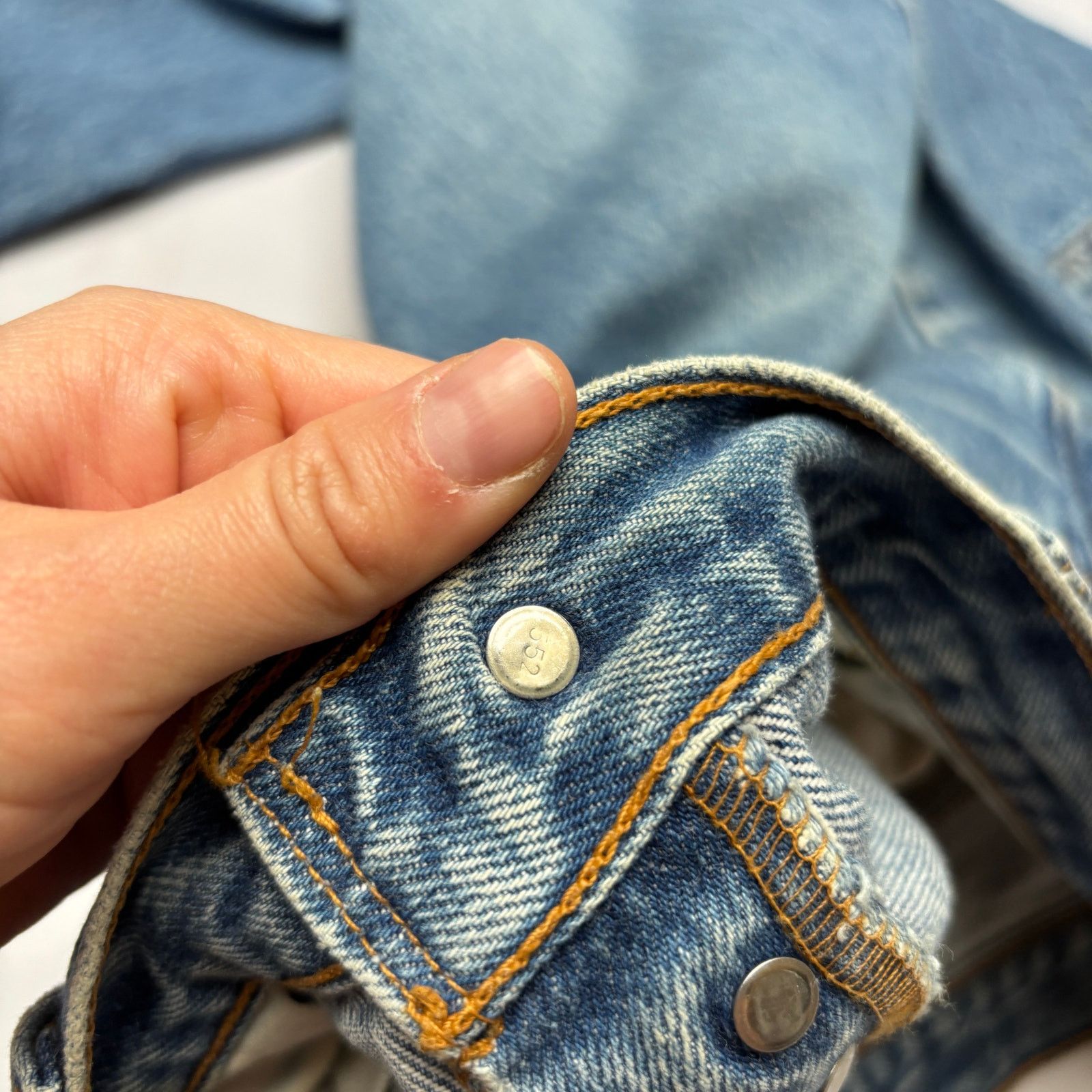 Levi's × Vintage Vintage 90s Levi's 501 XX Straight Leg Jeans 40x34 (38x27.5) Size US 38 / EU 54 - 5 Thumbnail