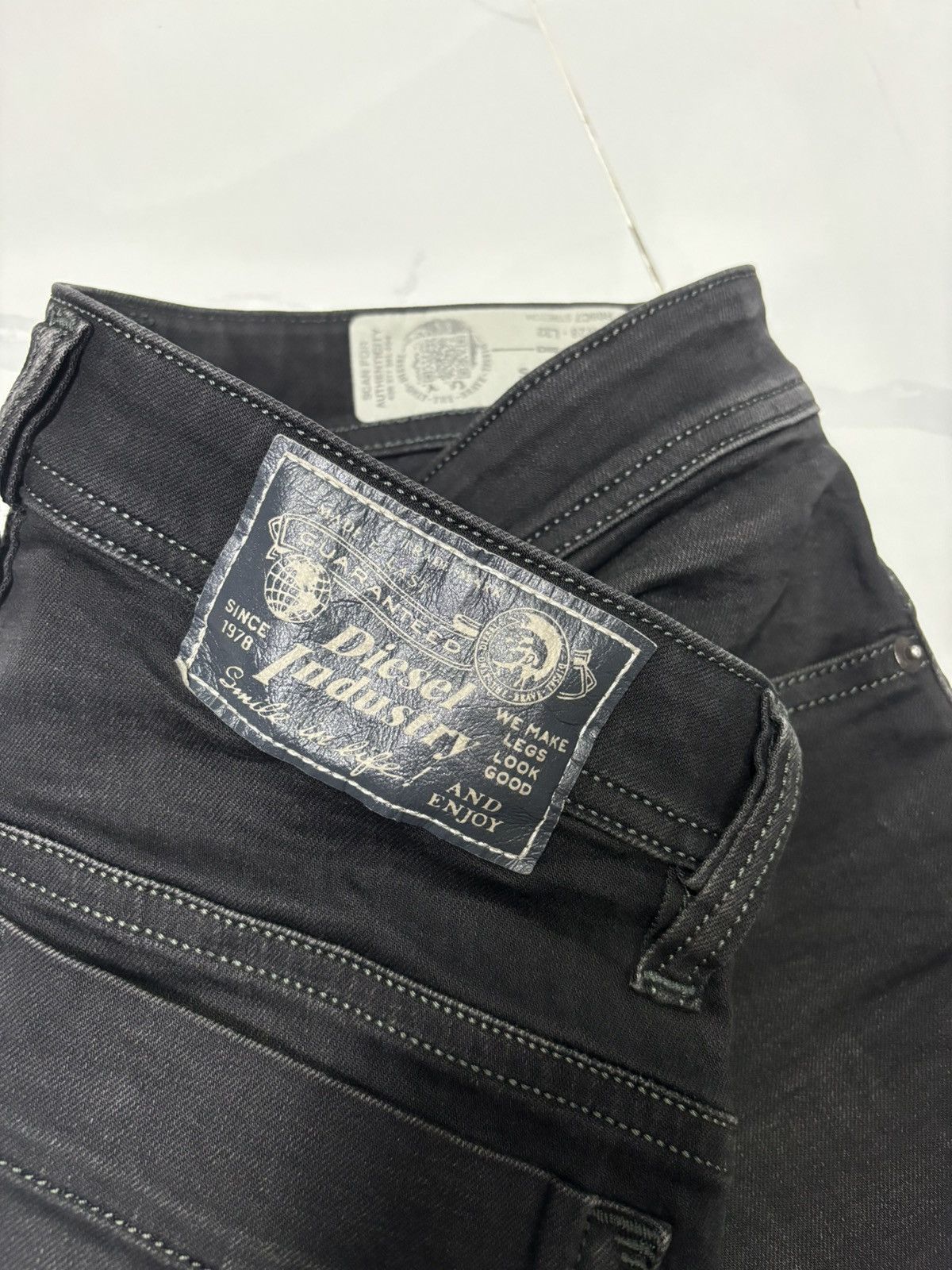 Diesel × Jean DIESEL BLACK DENIM JEANS Size 30" / US 8 / IT 44 - 7 Thumbnail