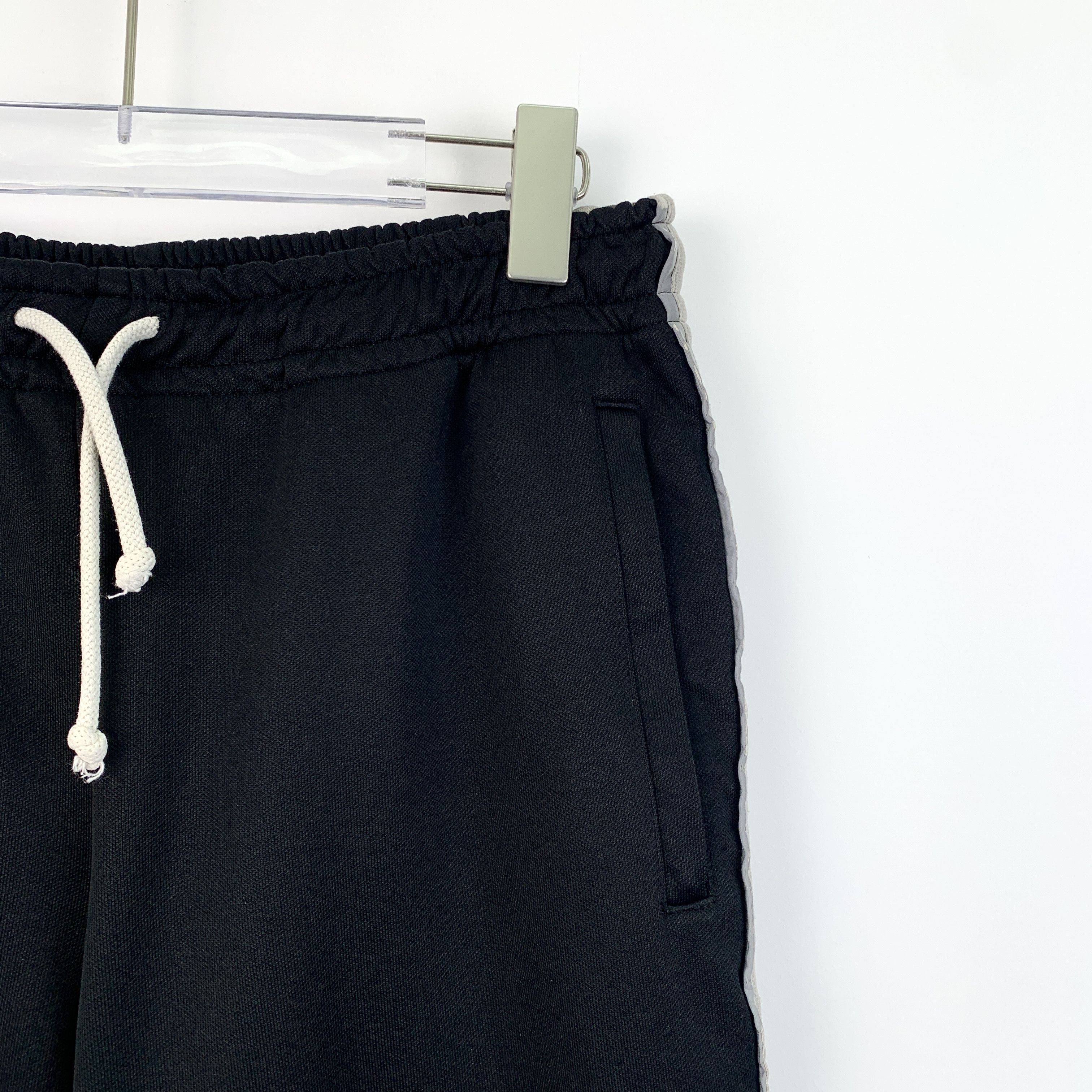 Gucci Gucci Black Side Logo Jacquard Drawstring Joggers (Size XS) Size 27" / US 4 / IT 40 - 7 Thumbnail