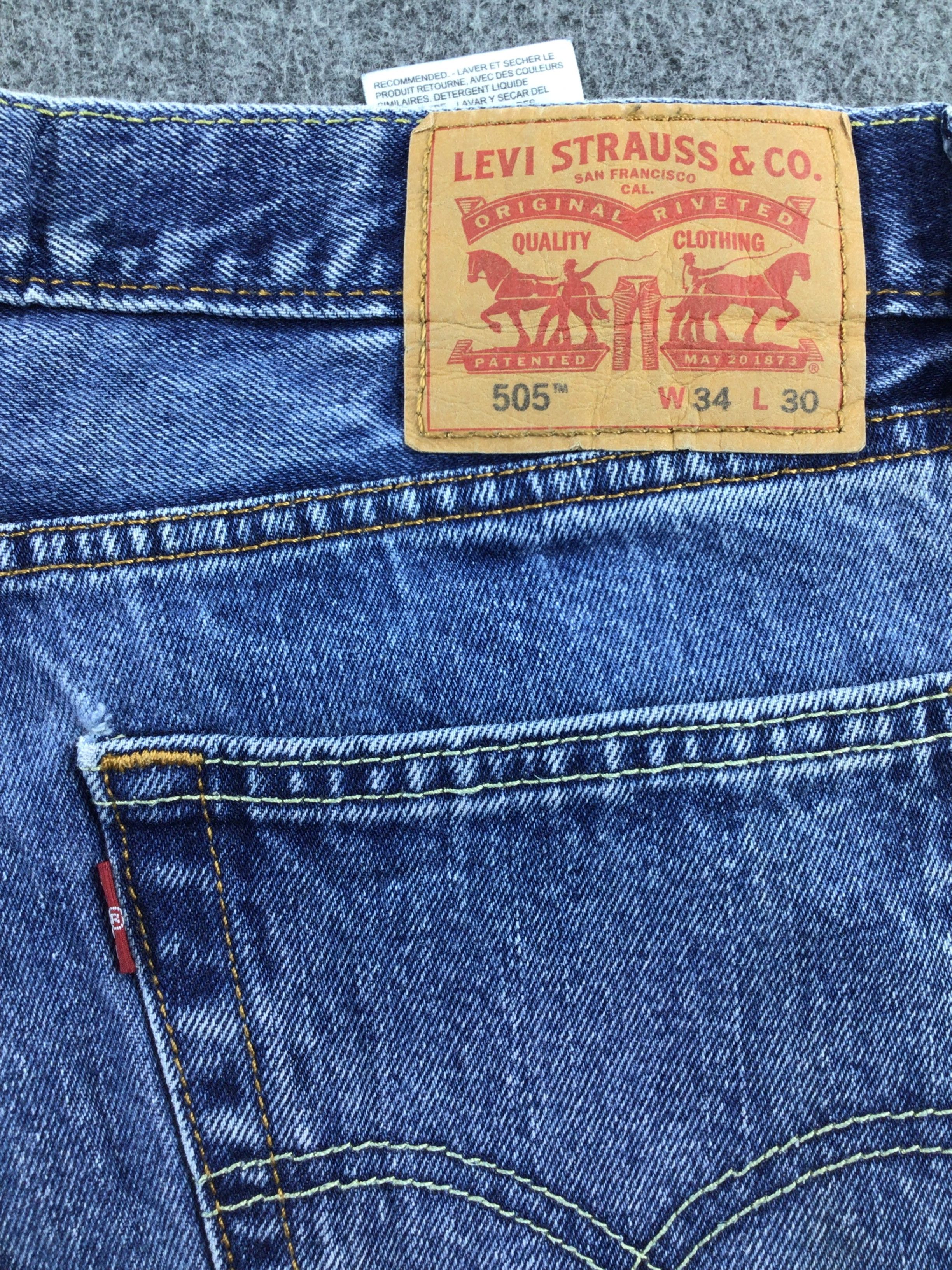 Levi's Vintage Levis 505 Jeans Blue Wash Denim KJ298 Size US 34 / EU 50 - 5 Thumbnail