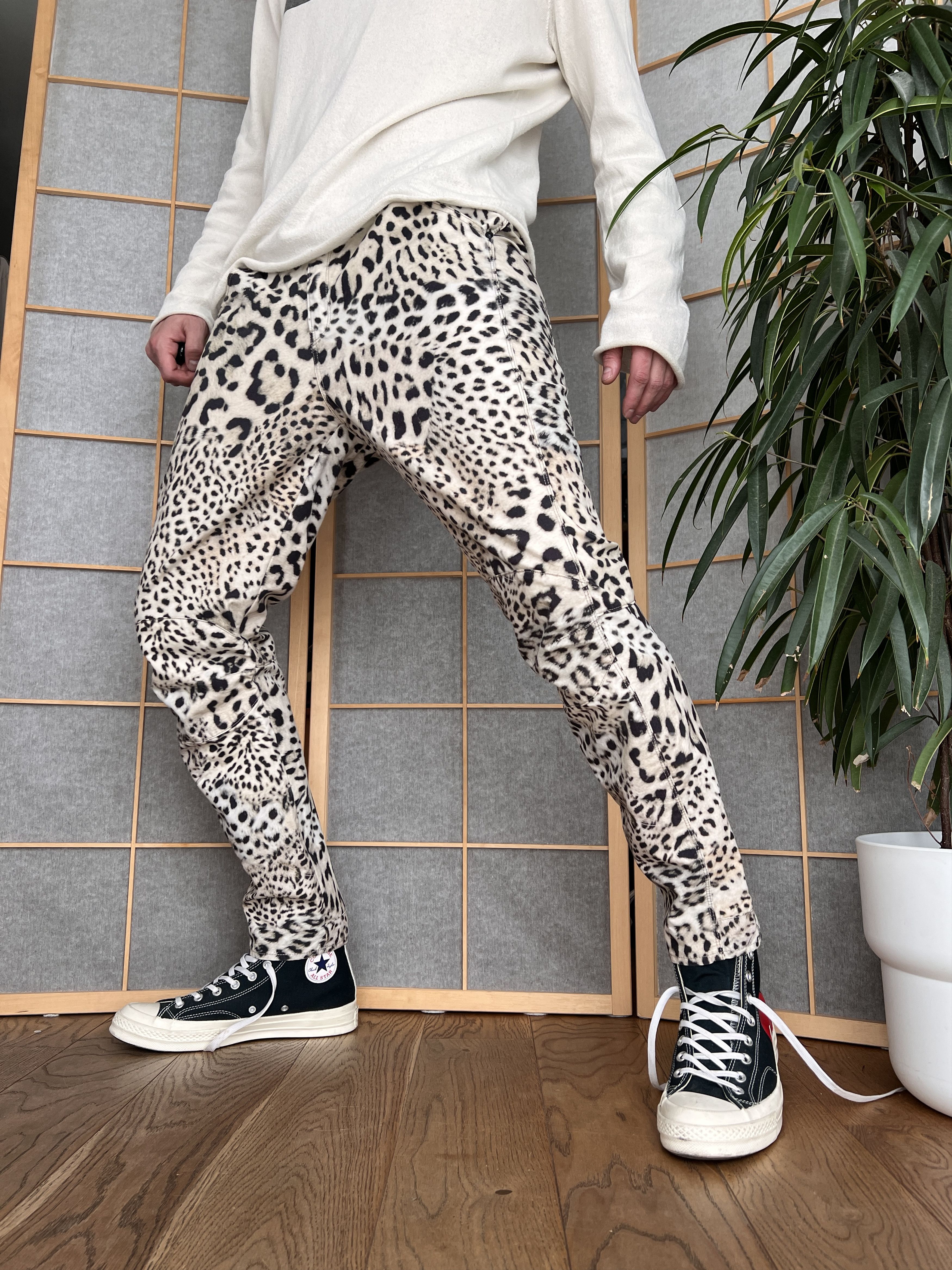 G-Star × Pharrell Pharrell Williams x G Star RAW 5622 Elwood tapered pants y2k Size US 34 / EU 50 - 4 Thumbnail