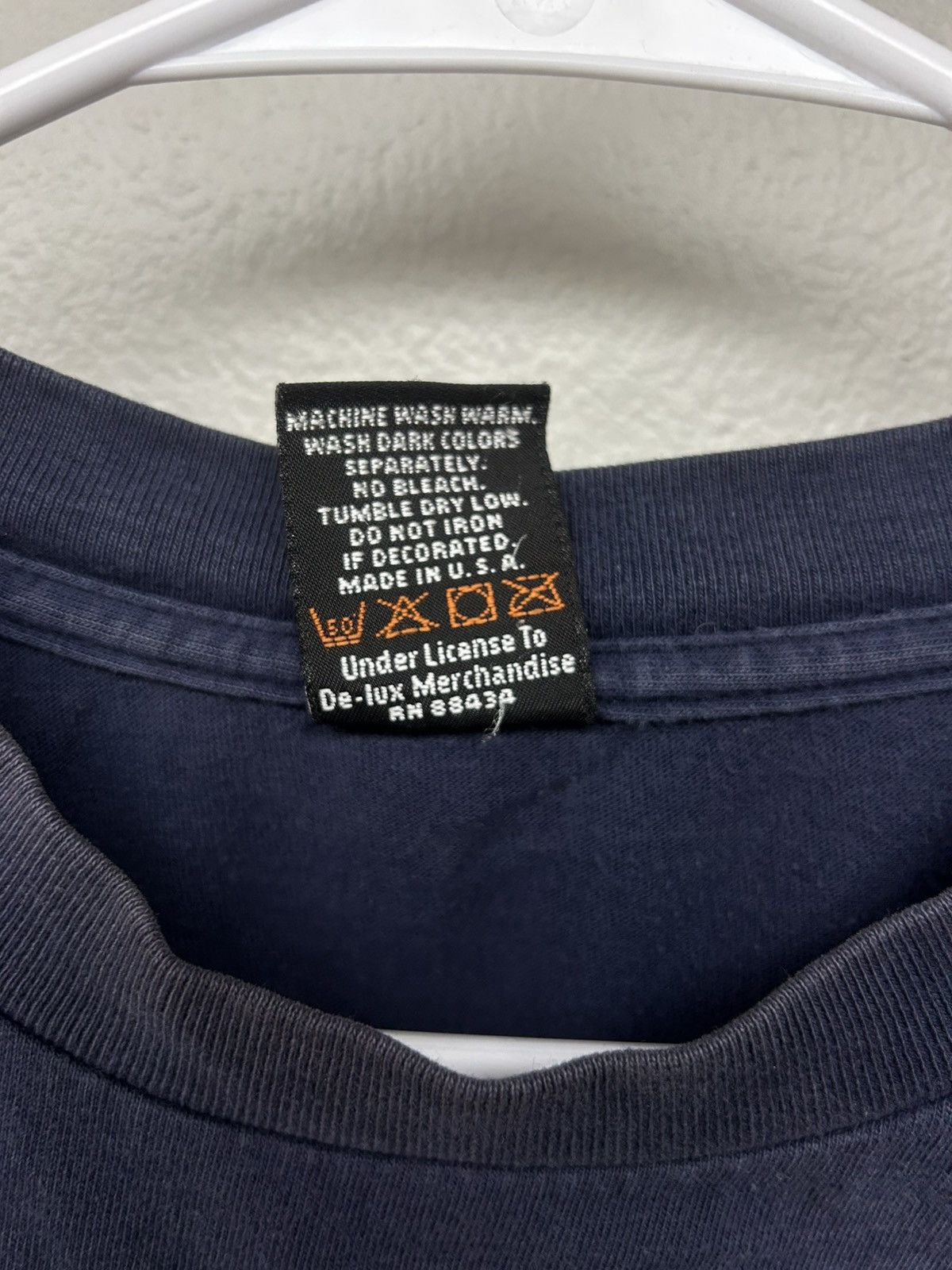 Harley Davidson ‘01 Harley Davidson Dragon Graphic Logo Navy Blue Tshirt Size US L / EU 52-54 / 3 - 6 Thumbnail