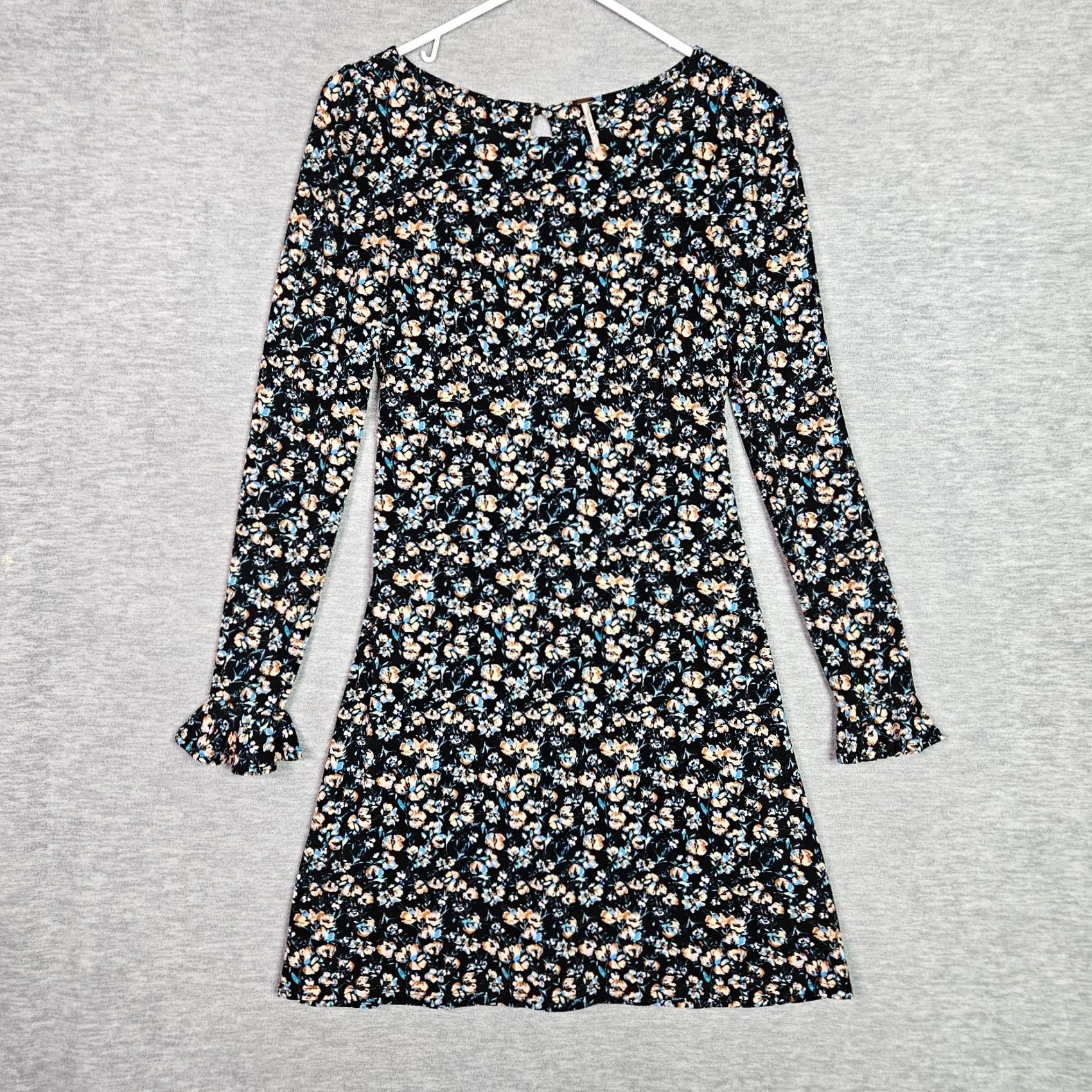 Free People Free People Dress Womens XS Black Floral Long Sleeve Boho Mini Size XS / US 0-2 / IT 36-38 - 2 Thumbnail