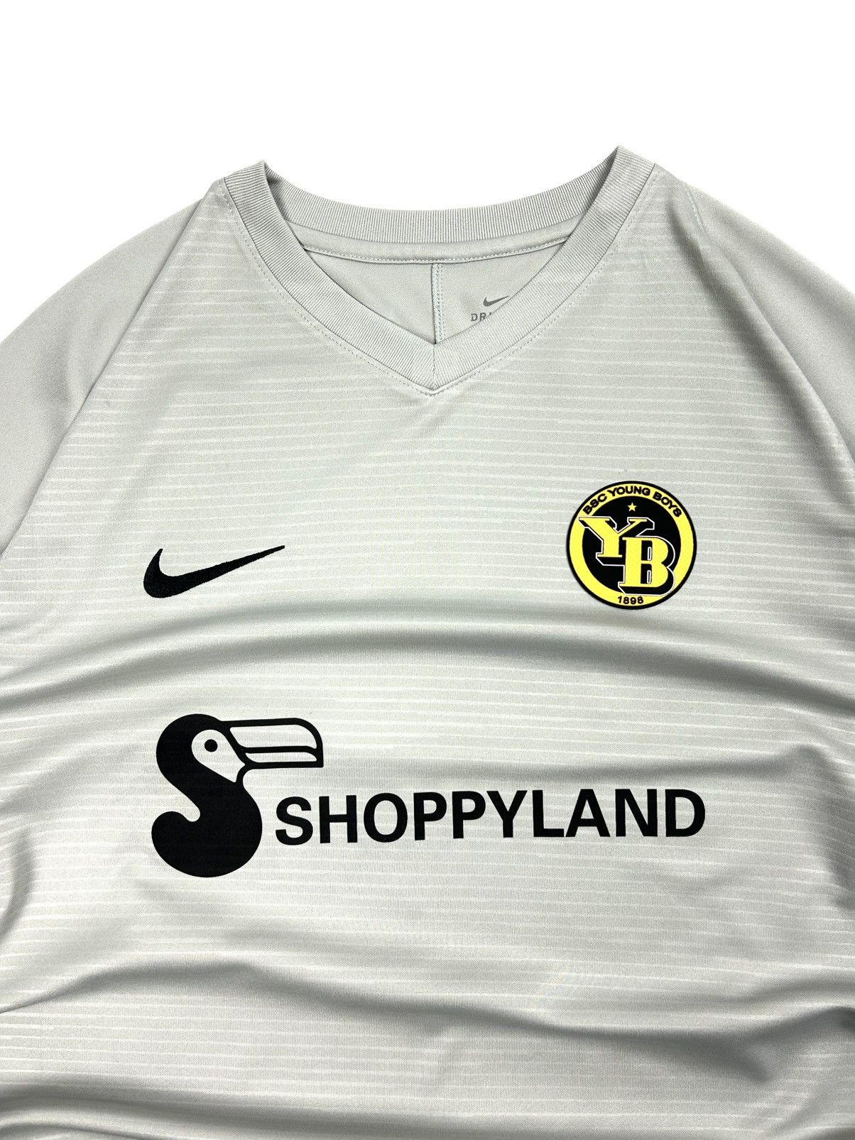 Nike BSC Young Boys 2019 Goalkeeper Jersey Shirt Von Ballmoos 26 Size US XL / EU 56 / 4 - 6 Thumbnail