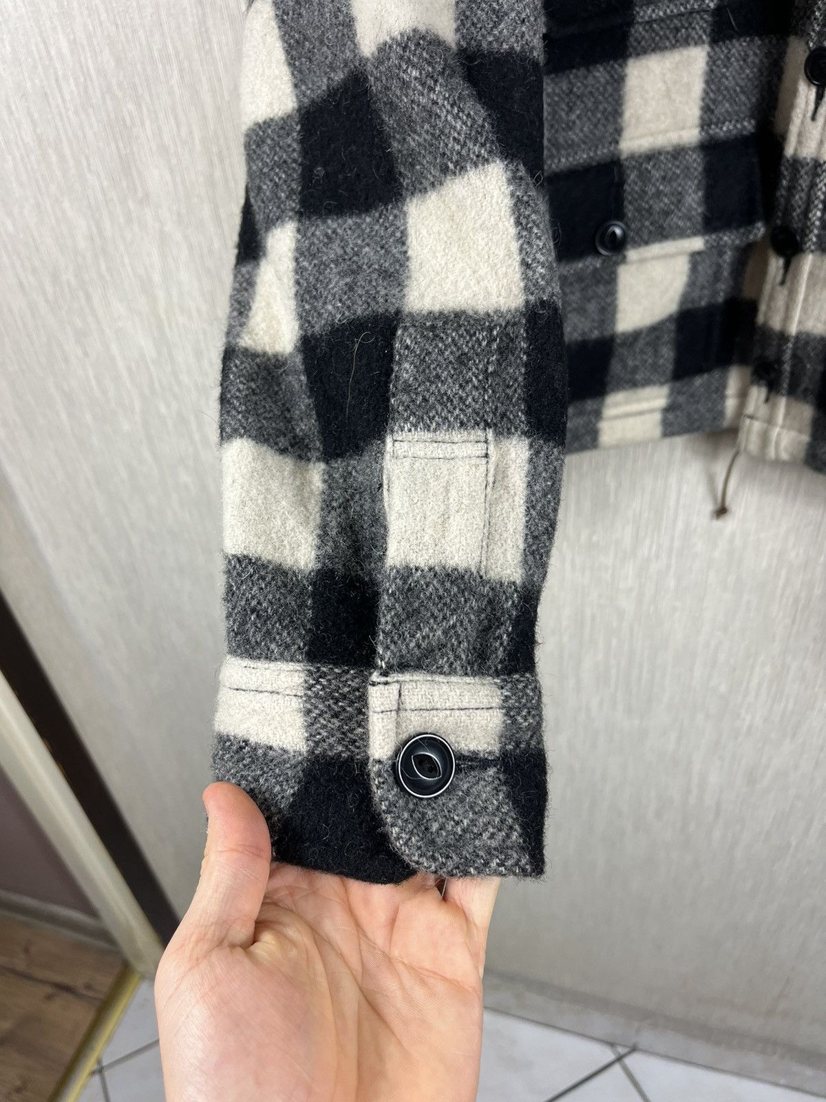 Flannel × Ralph Lauren × Vintage Vintage Ralph Lauren cropped wool plaid flannel jacket shirt Size US M / EU 48-50 / 2 - 13 Thumbnail