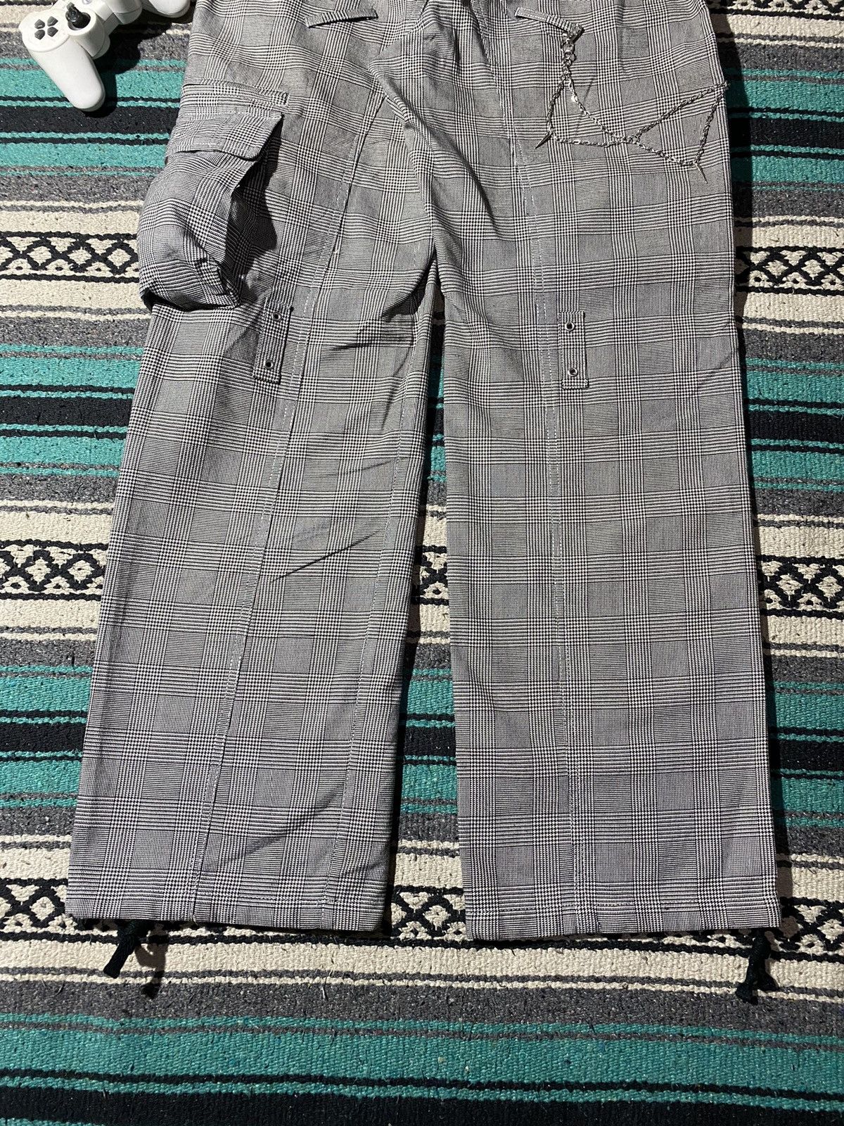 PPFM 2000s PPFM Japan Checkered Techwear Cargo Pants Size US 32 / EU 48 - 9 Thumbnail