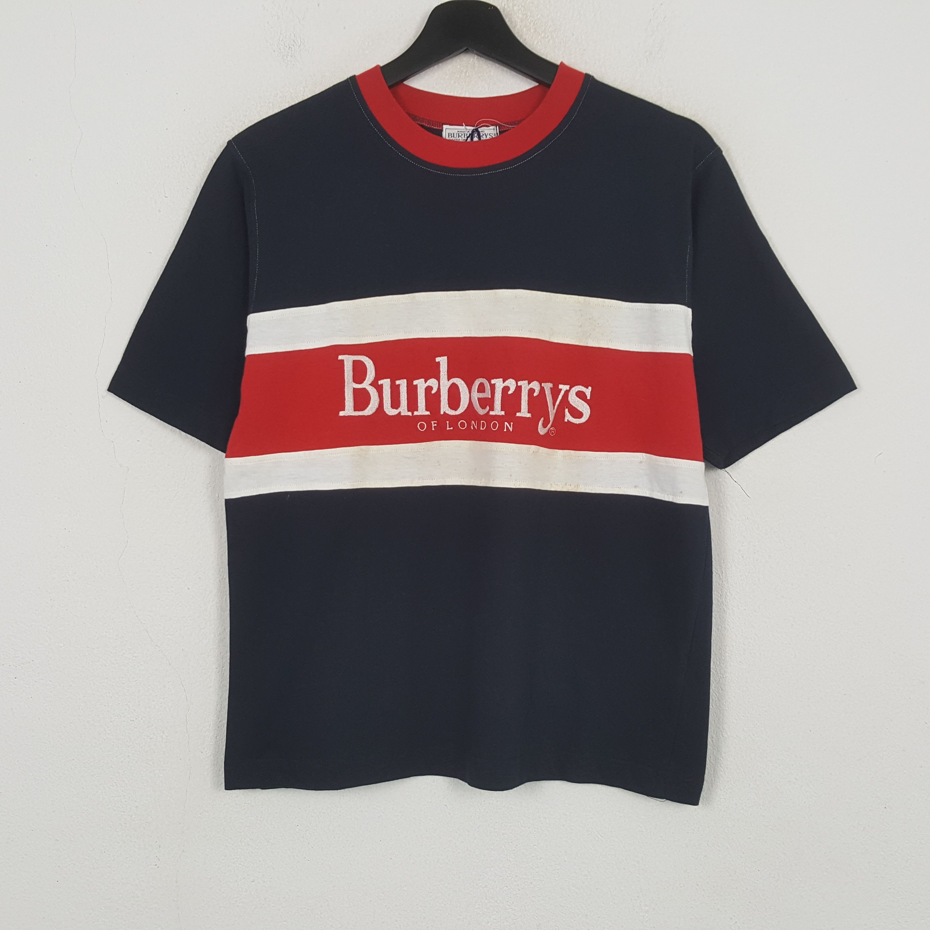 Burberry Burberrys Of London Fashion Brand Tshirt C299N13 Size US M / EU 48-50 / 2 - 1 Thumbnail