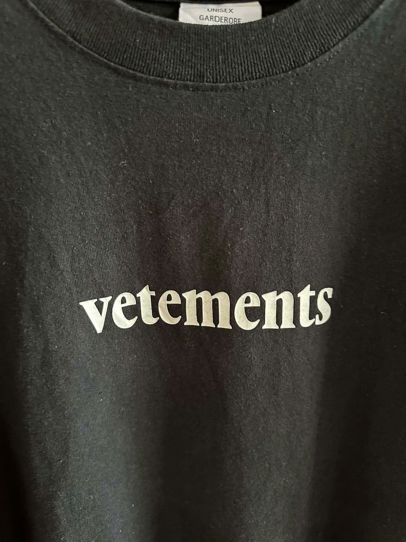 Vetements T SHIRT VETEMNES Size US XS / EU 42 / 0 - 5 Thumbnail