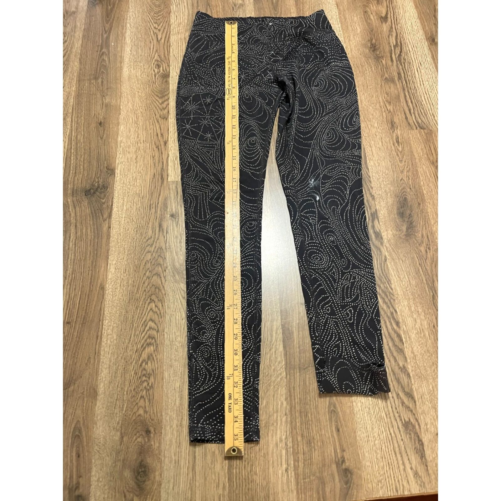 Mossimo Mossimo Pants, Womens Small, Leggings, Pull On, Polka Dots w/ Design, Gray White, Casual, Regular, AKnown Size 28" / US 6 / IT 42 - 5 Thumbnail