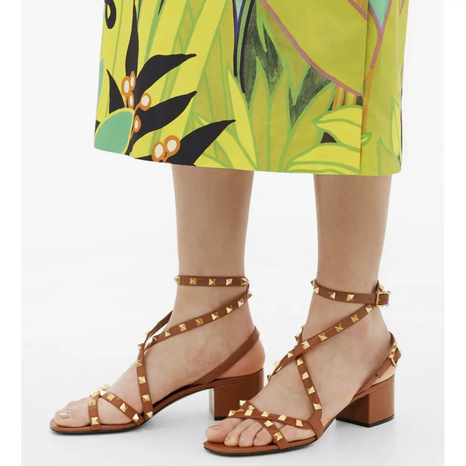 Valentino Valentino Rockstud Brown Flair City Ankle Strap Wrap Size US 7 / IT 37 - 3 Thumbnail