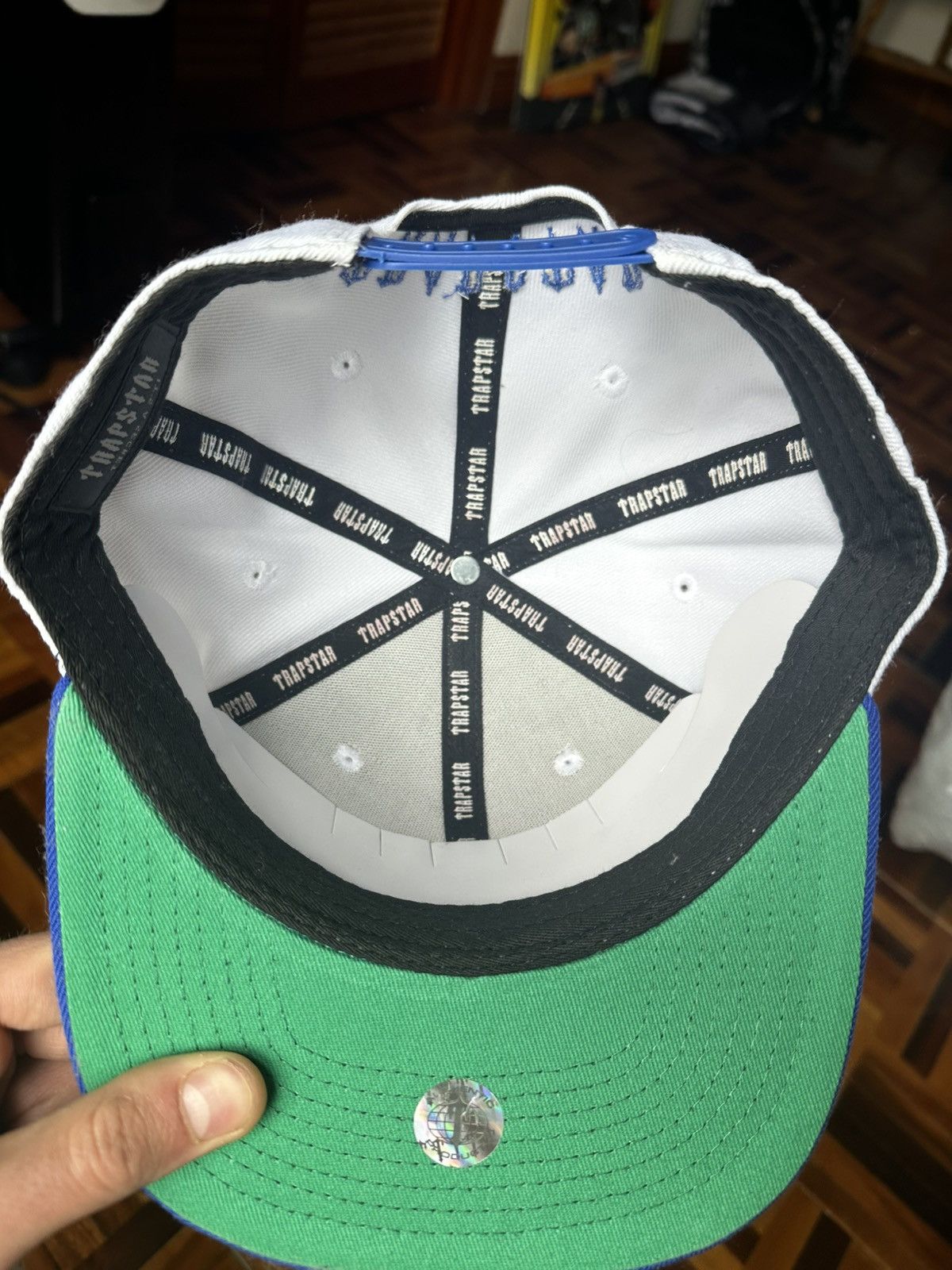 Trapstar London Trapstar London Snapback Hat White Blue Logo Adjustable Cap Size ONE SIZE - 3 Thumbnail