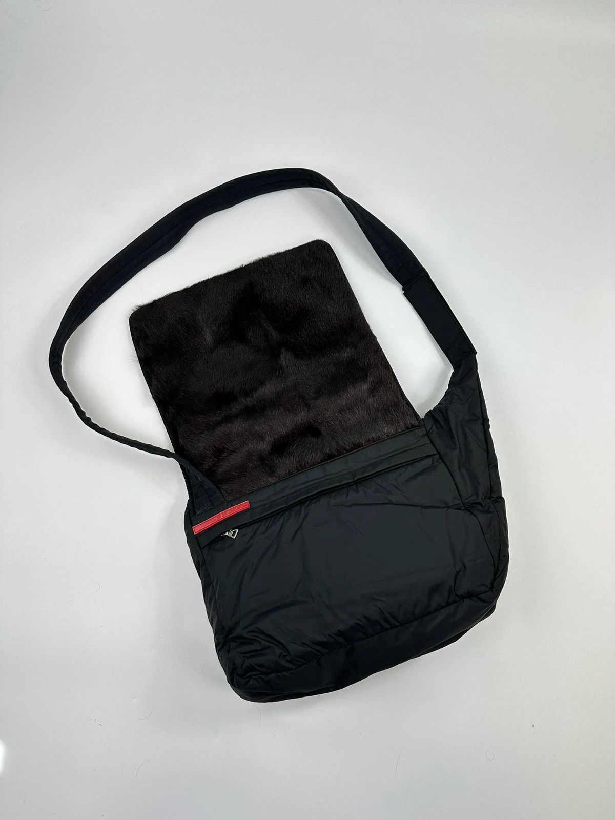 Prada Prada Sport FW1999 Fur Nylon Crossbody Bag Slingbag Black Size ONE SIZE - 4 Thumbnail