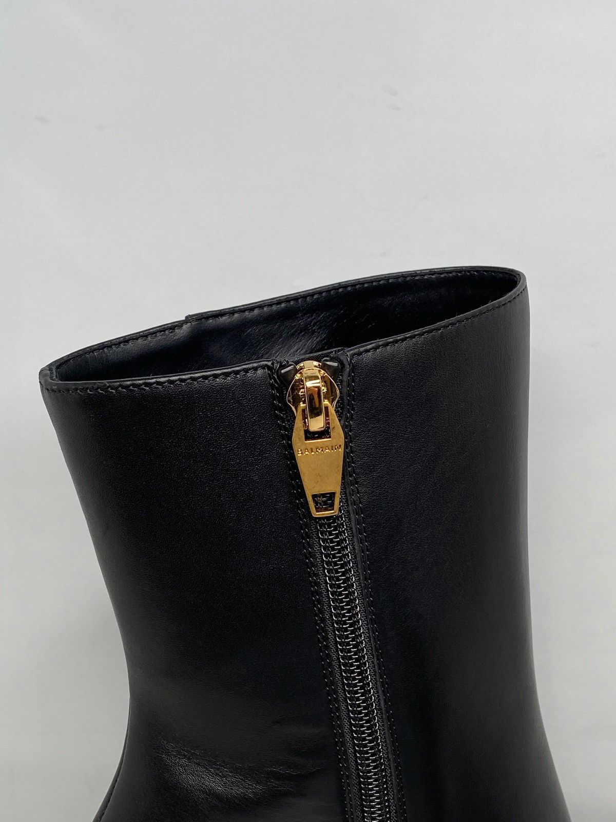 Balmain Balmain Brune Leather Platform Ankle Boots size 39.5 Size US 9.5 / IT 39.5 - 12 Thumbnail