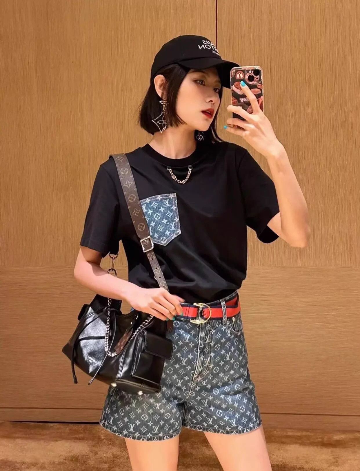 Louis Vuitton LV Women's Monogram Denim Pocket Black Short Sleeve Tee XL Size XL / US 12-14 / IT 48-50 - 2 Thumbnail