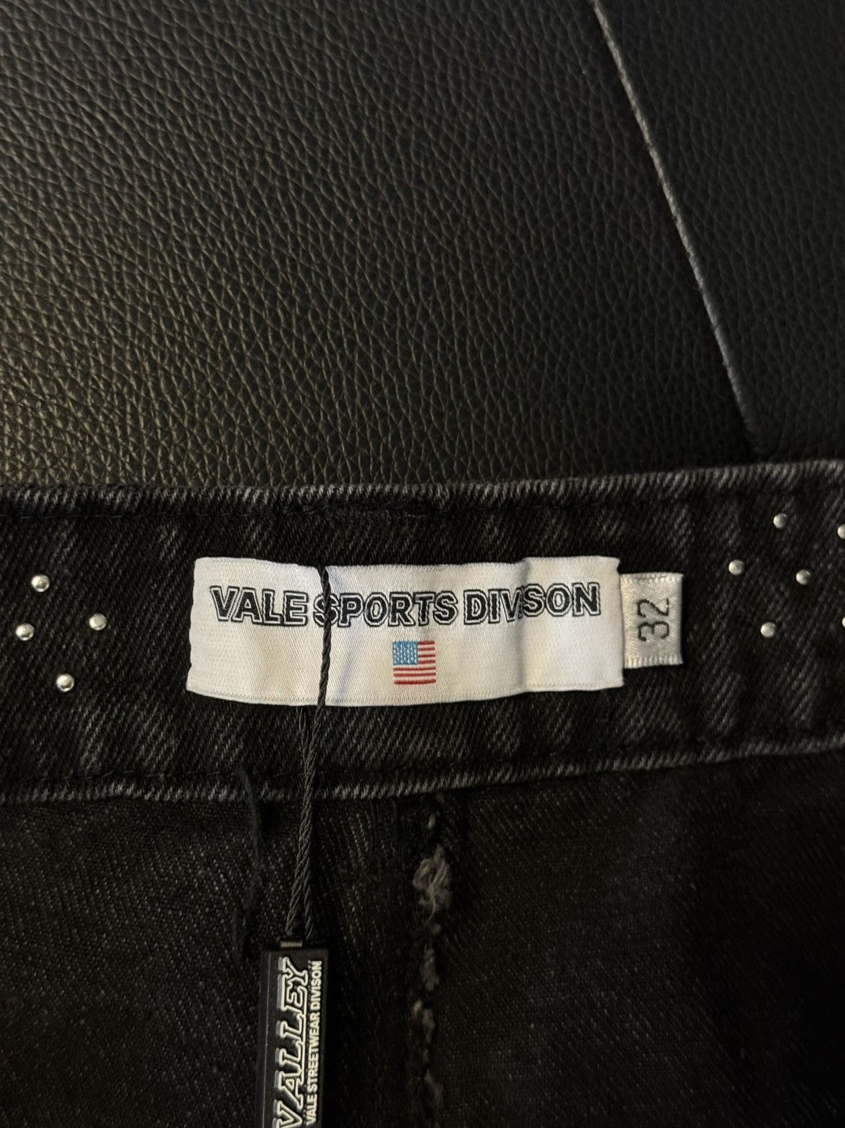 Vale Valley Stone Crystal Rhinestone Baggy Black Jeans Size 32 Size US 32 / EU 48 - 9 Thumbnail