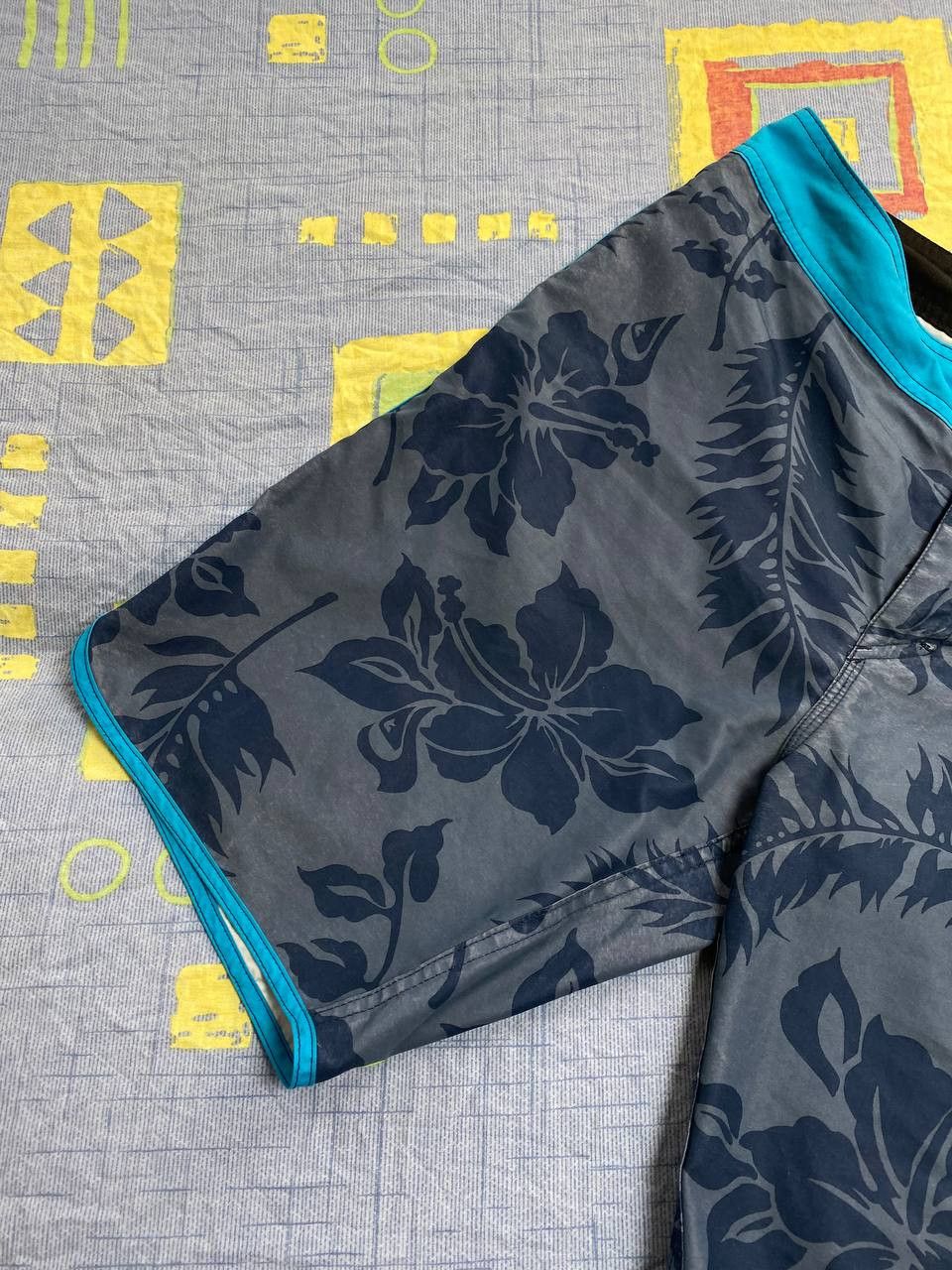 Quiksilver Vintage Y2k Quicksilver Shorts Size US 33 - 2 Thumbnail
