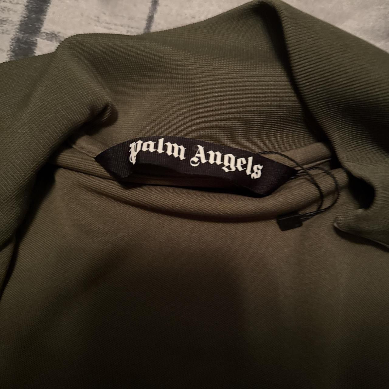 Palm Angels olive green palm angels size M Size US M / EU 48-50 / 2 - 5 Thumbnail